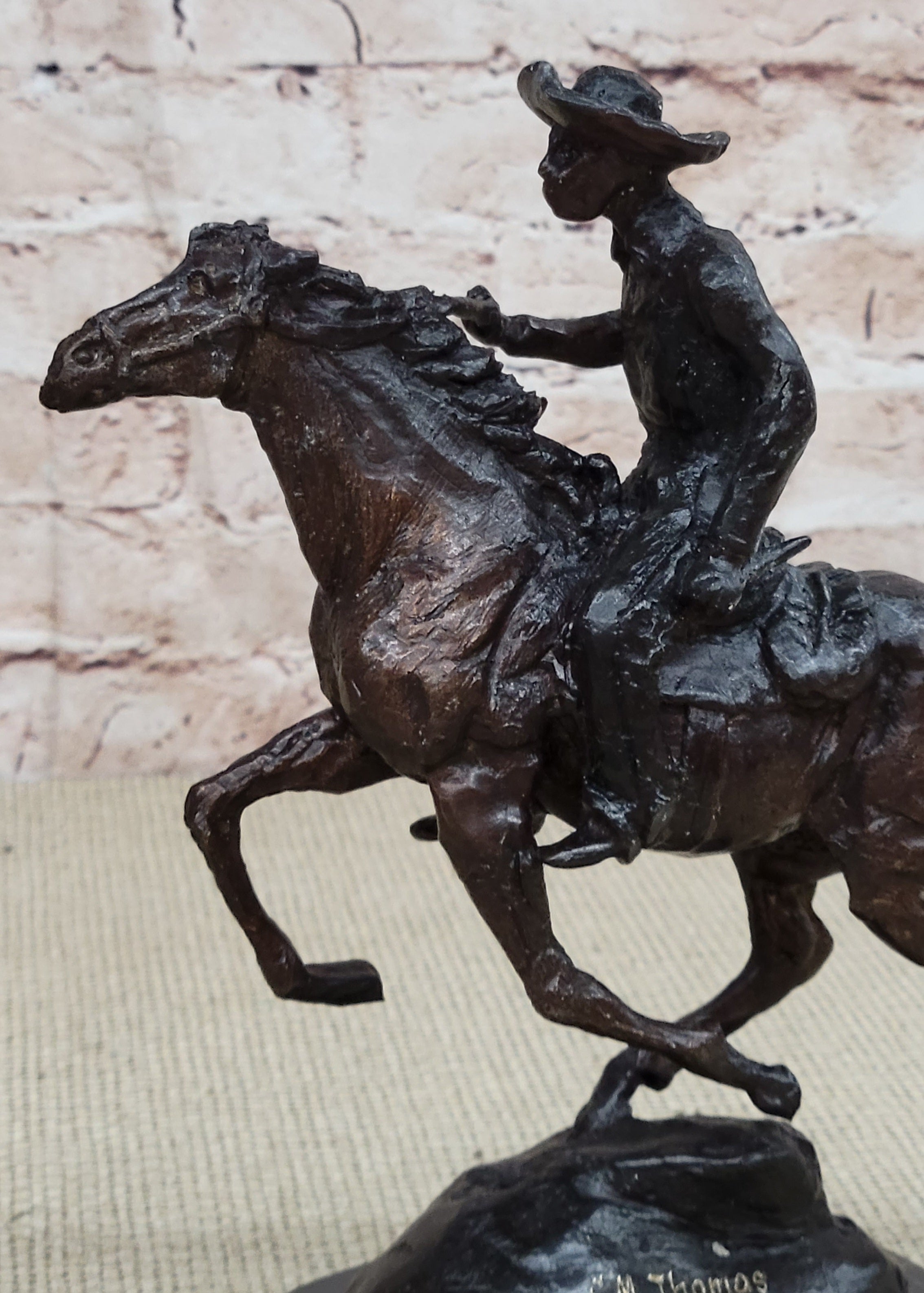 Original Thomas. Trooper Bronze Sculpture Man Riding Horse Figurine Figure SALE