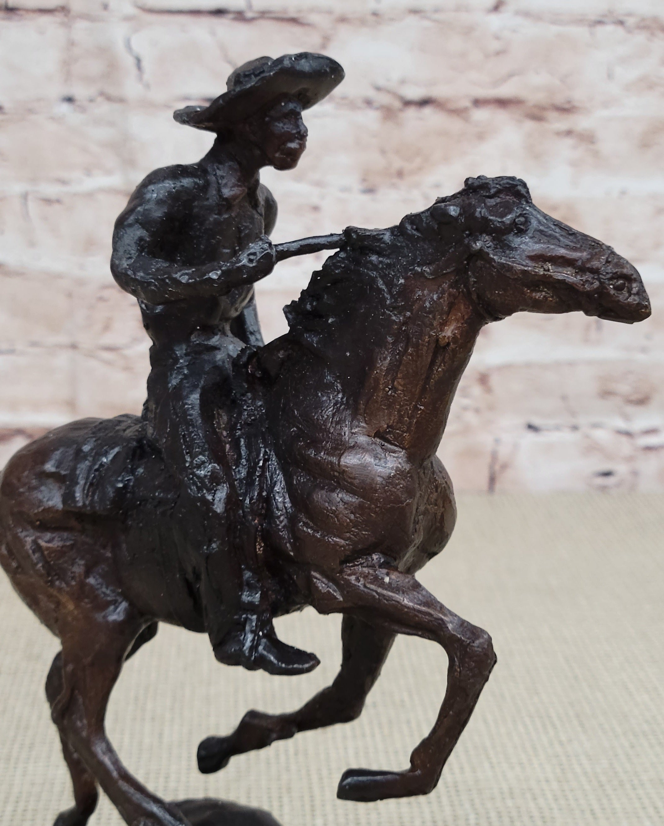Original Thomas. Trooper Bronze Sculpture Man Riding Horse Figurine Figure SALE