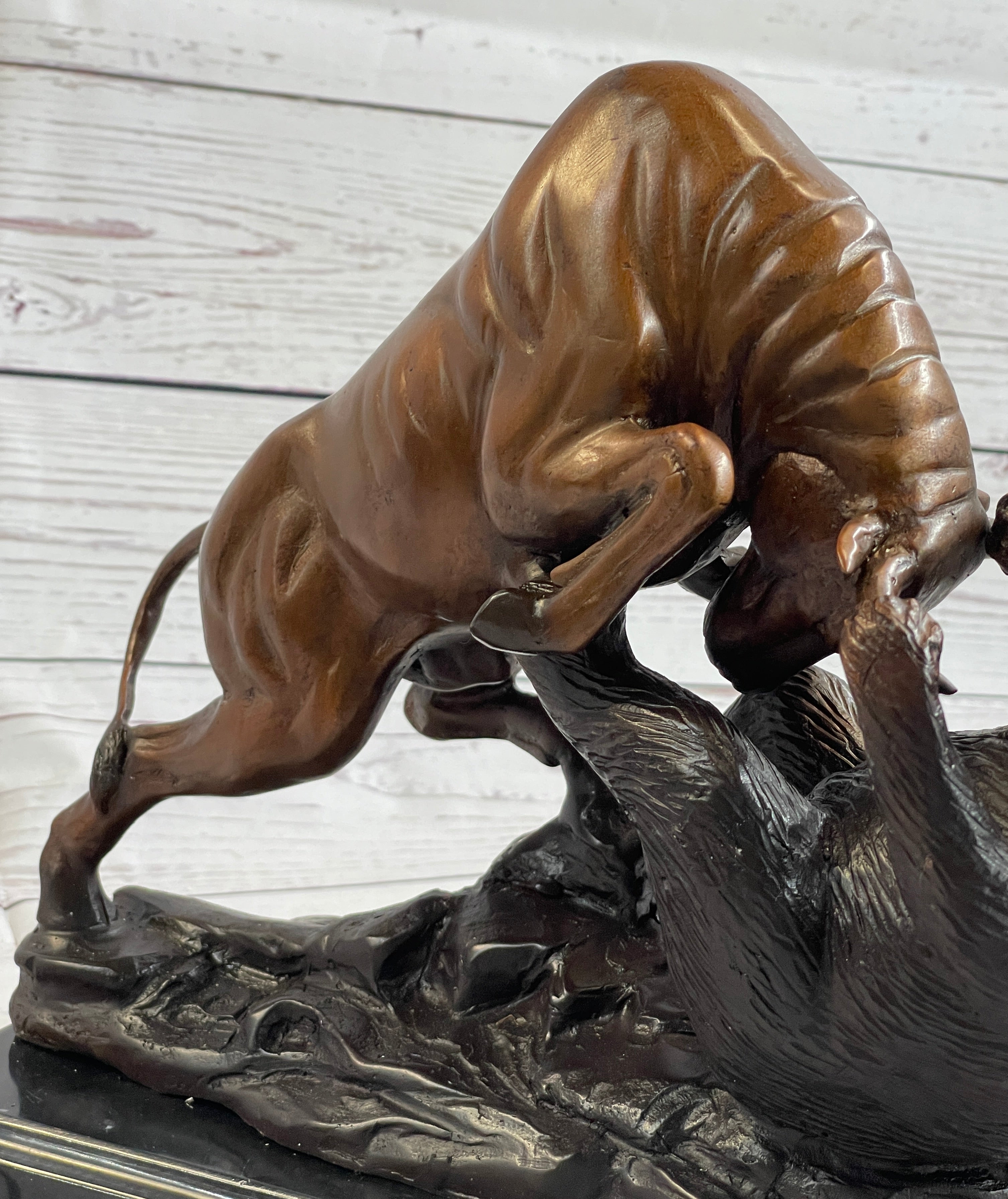 Bull vs Bear Bronze Metal Statue Sculpture Decor Stock Market 10" x 13"