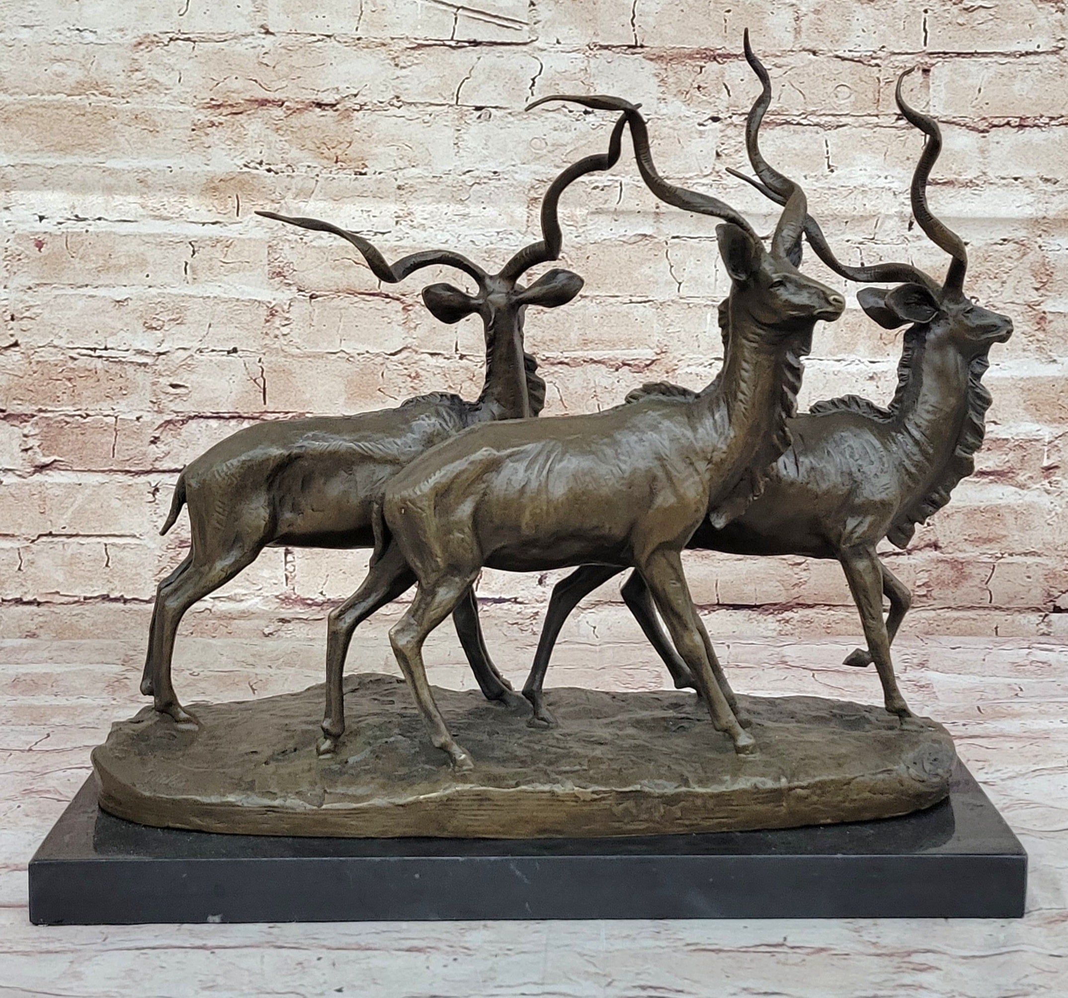 Kudu Antelope Family Gazelle African Deer Bronze Sculpture Figurine Statue