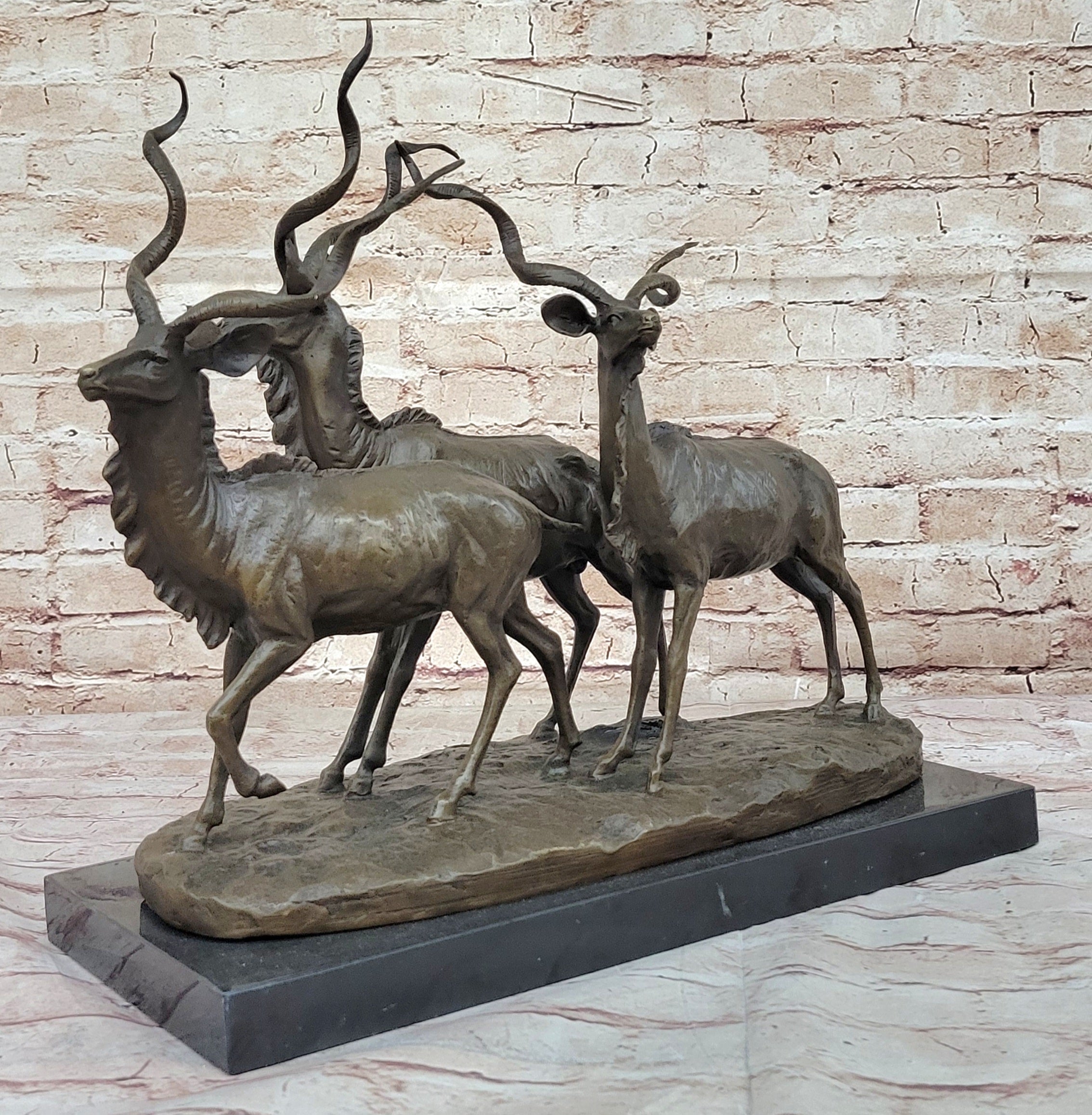 Kudu Antelope Family Gazelle African Deer Bronze Sculpture Figurine Statue