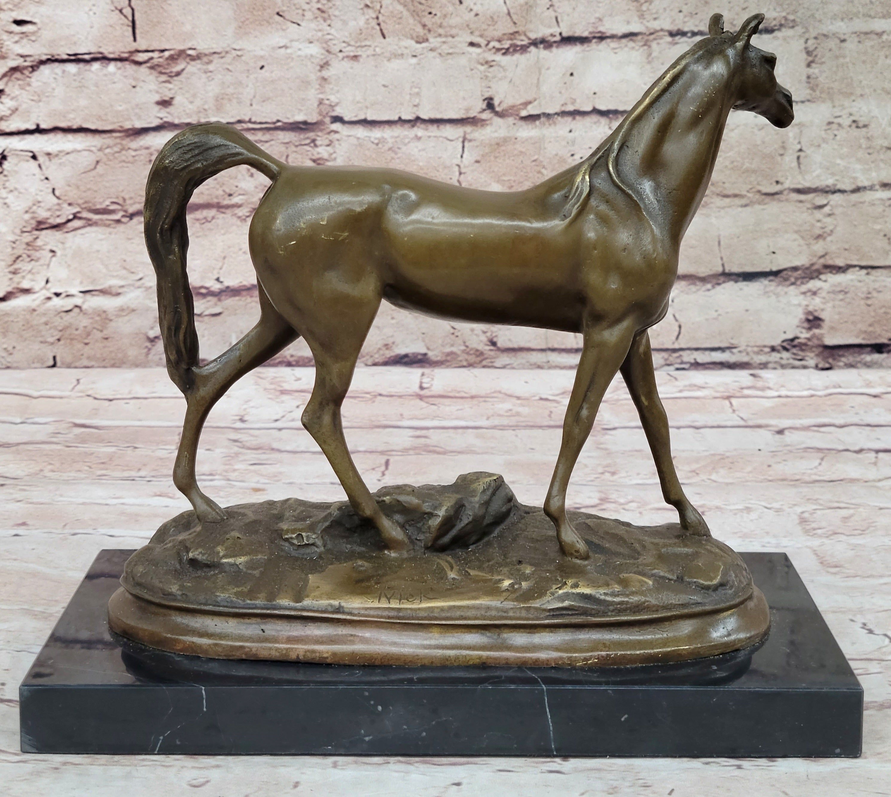 Bronze Horse Sculpture – Elegant Standing Equestrian Art Statue