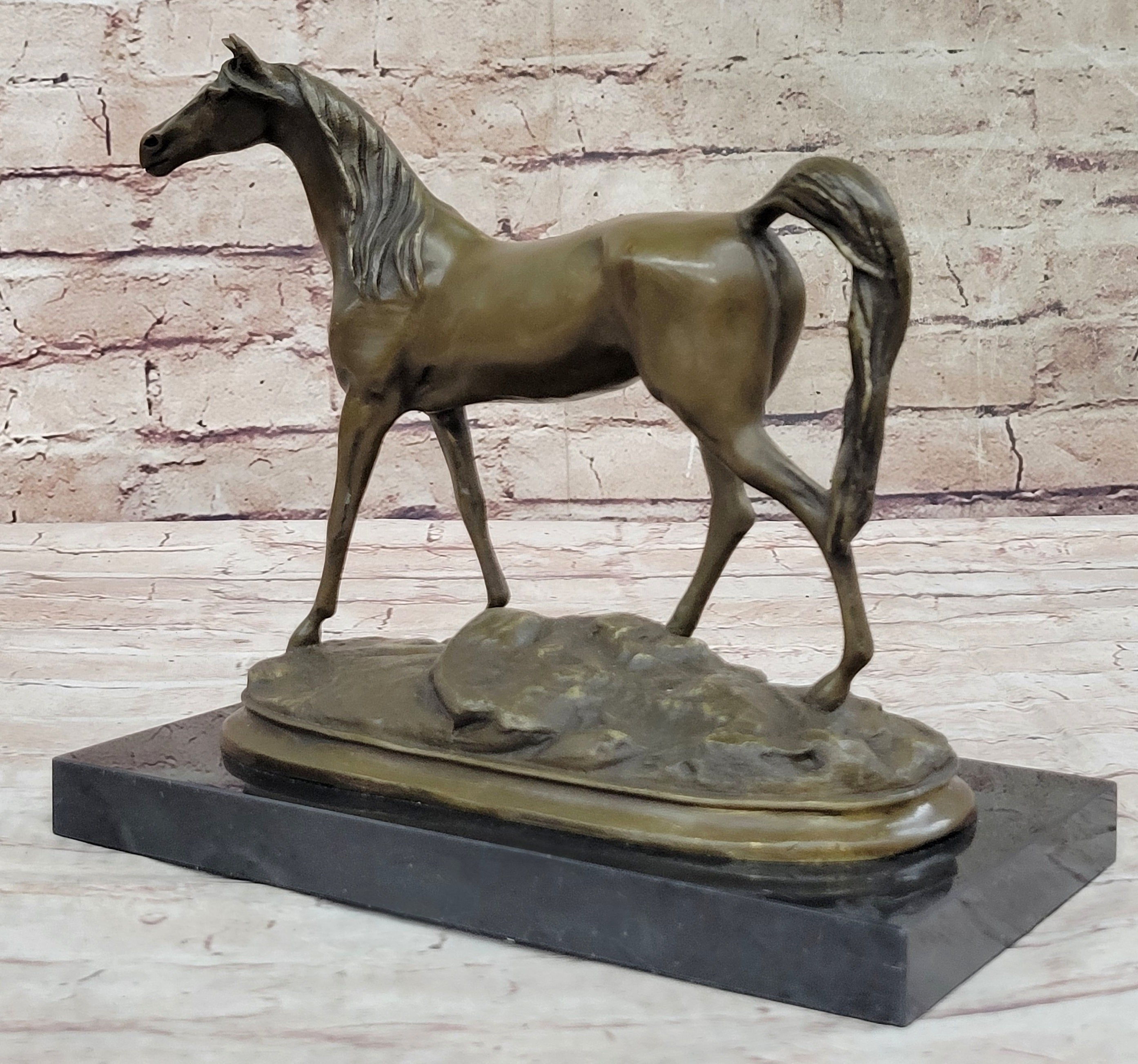 Bronze Horse Sculpture – Elegant Standing Equestrian Art Statue