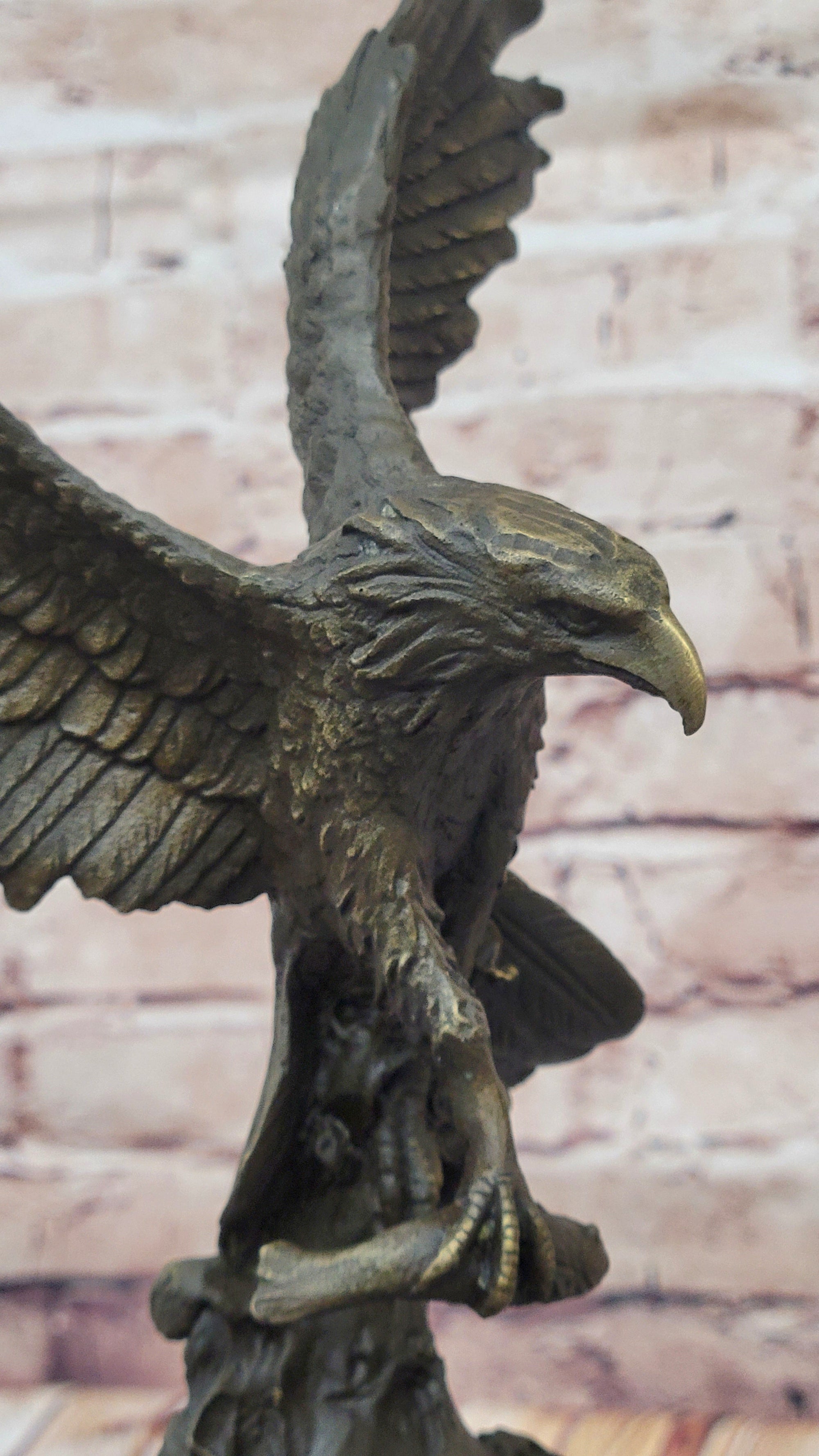 Swooping Eagle Catching Fish Hot Cast Wildlife Bronze Sculpture Statue Figurine