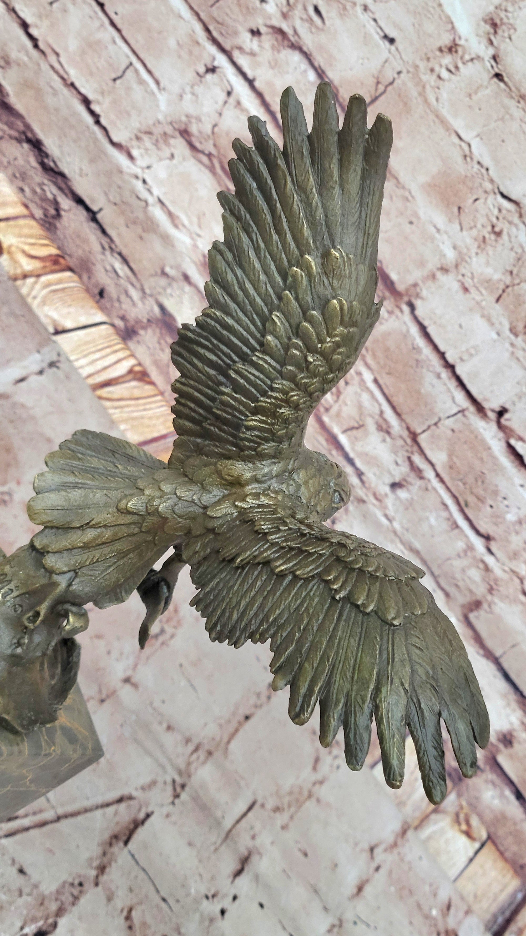 Swooping Eagle Catching Fish Hot Cast Wildlife Bronze Sculpture Statue Figurine