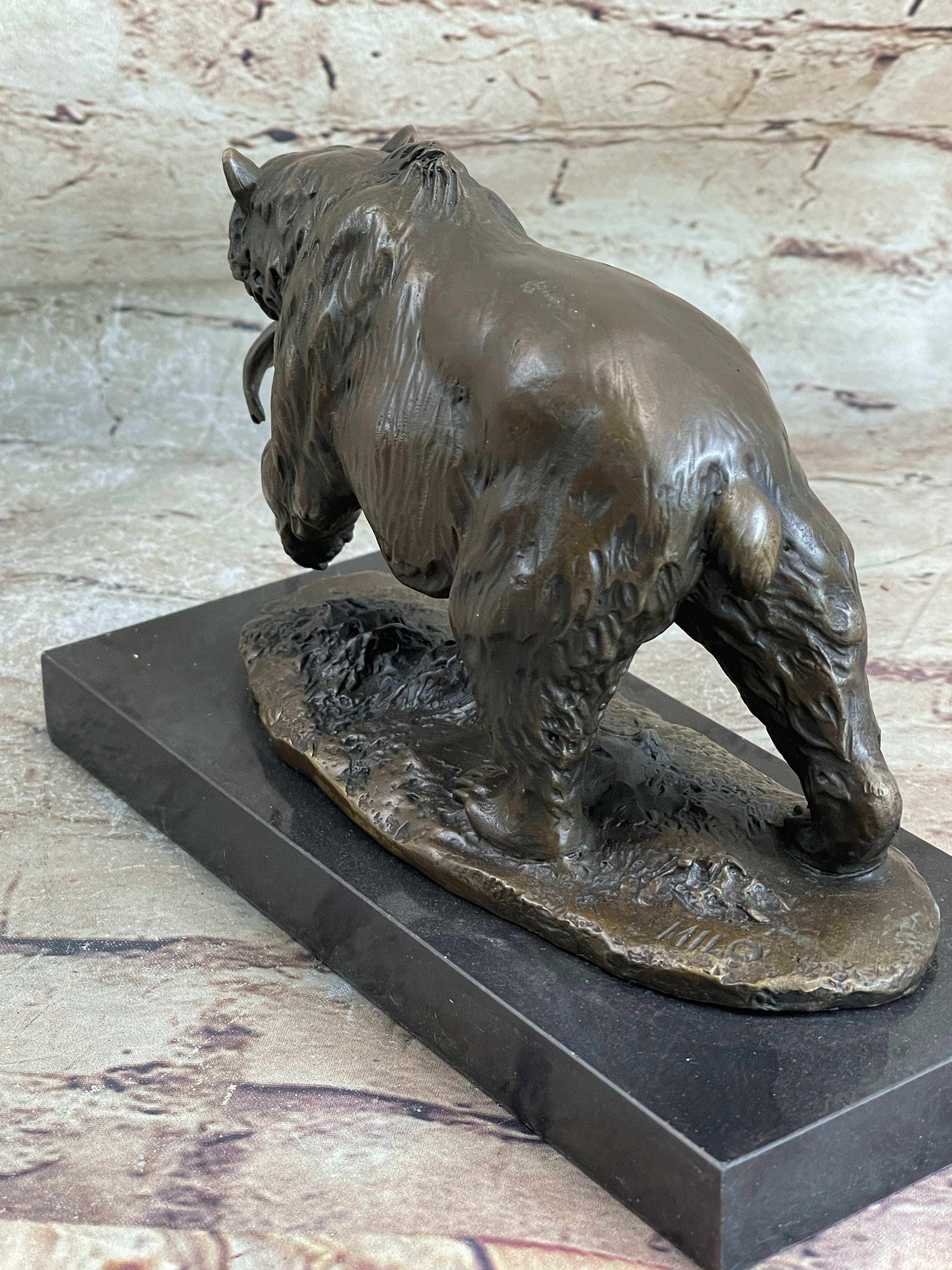 Bronze Grizzly Bear Hunting Fish River Sculpture Art Figurine Marble Base Figure