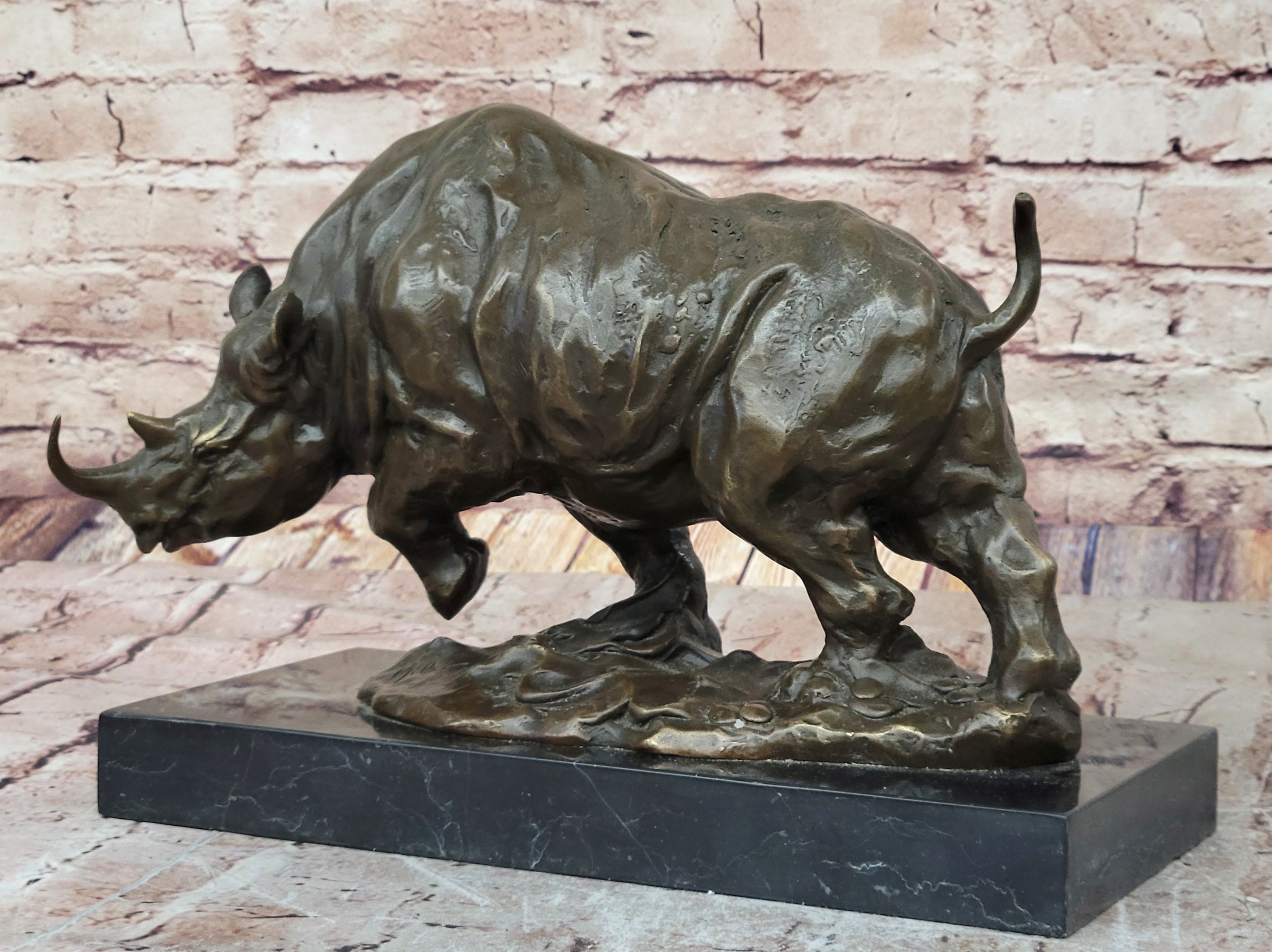 Hot Cast Bronze Rhinoceros Rhino Sculpture Statue Figure on Marble Base