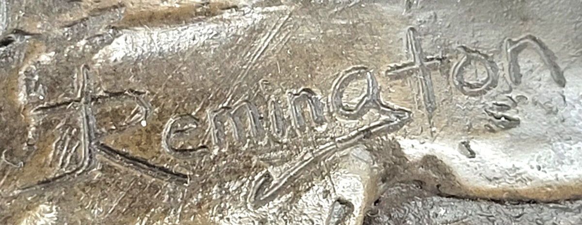Bronze Explorer on Horseback – Detailed Historical Sculpture on Marble Base