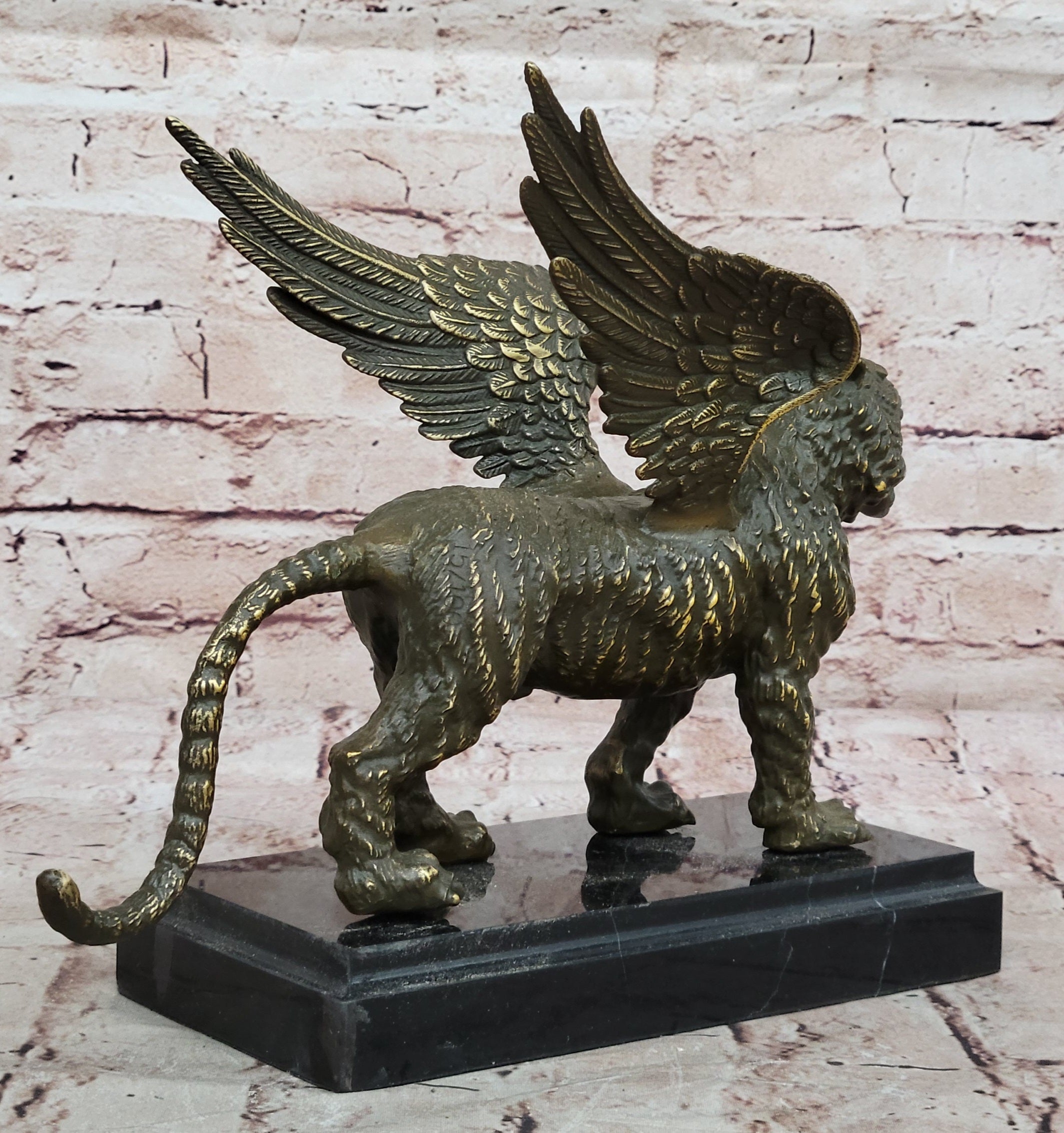 Majestic Griffin Bronze Sculpture - Mythical Lion-Eagle Creature Fantasy Art