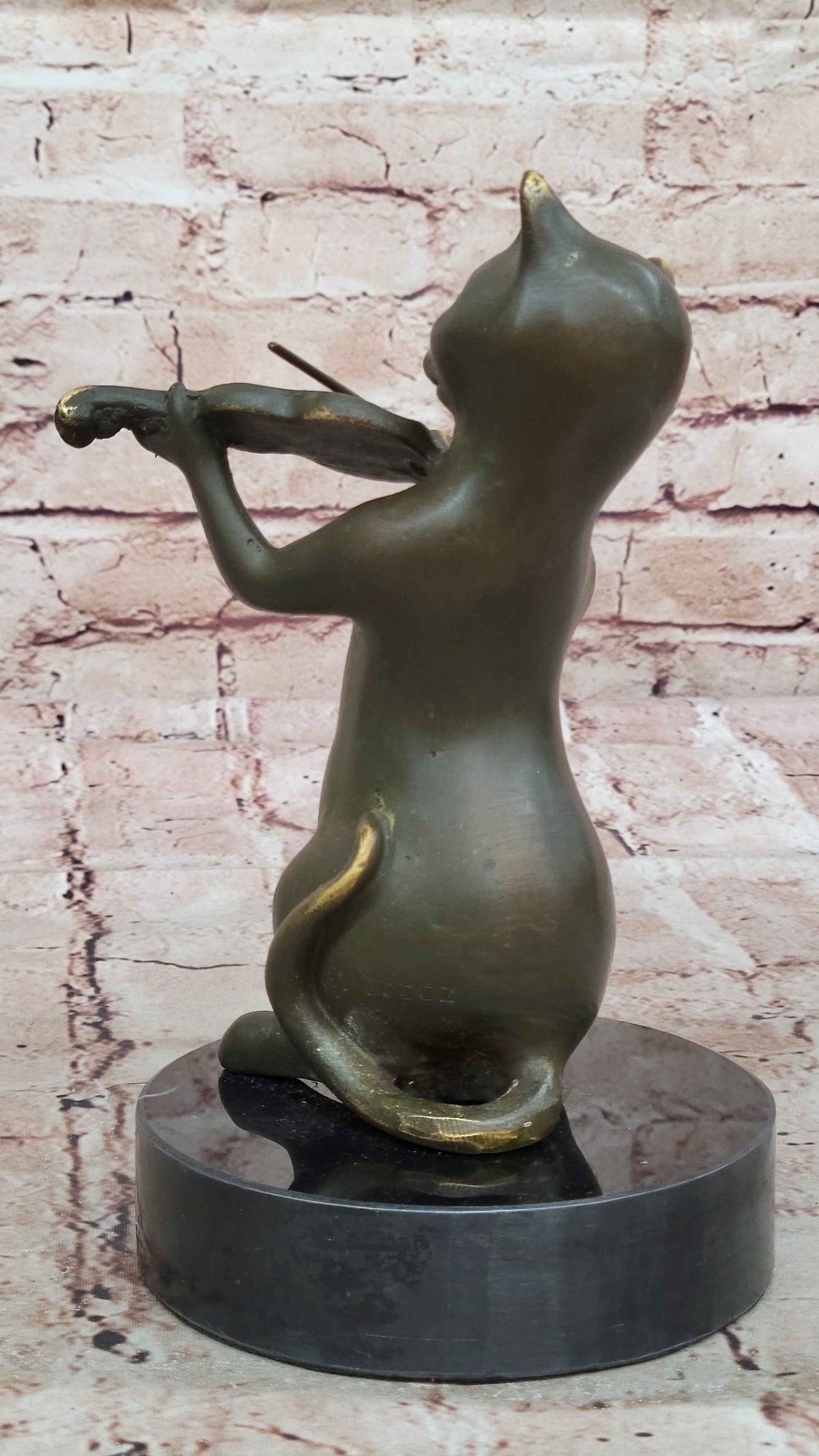 Bronze Cat Playing Violin – Musical Feline Statue on Marble