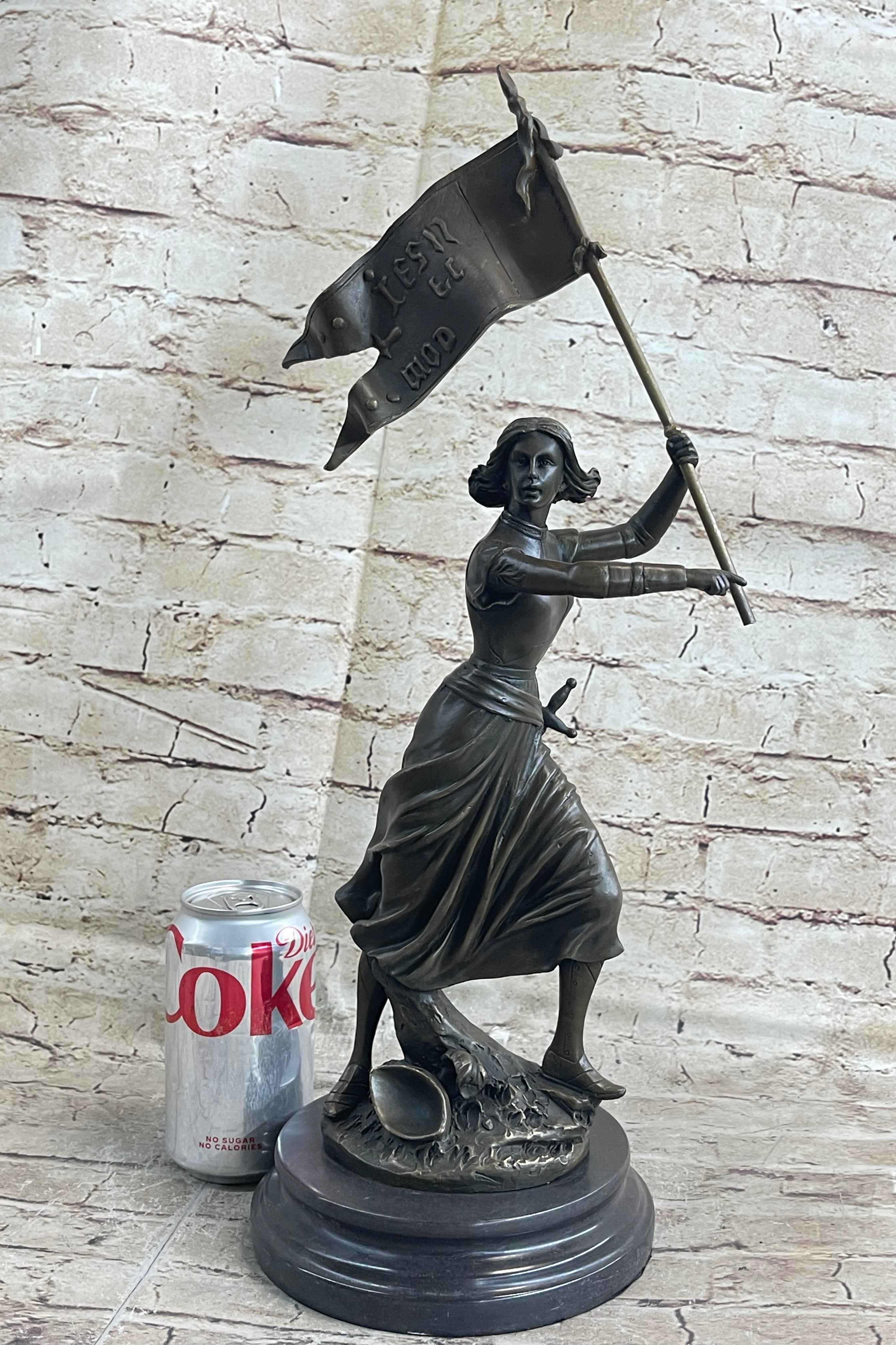 ROMAN CATHOLIC SAINT JOAN OF ARC Standing W/ Flag Sculpture Statue Bronze Figure