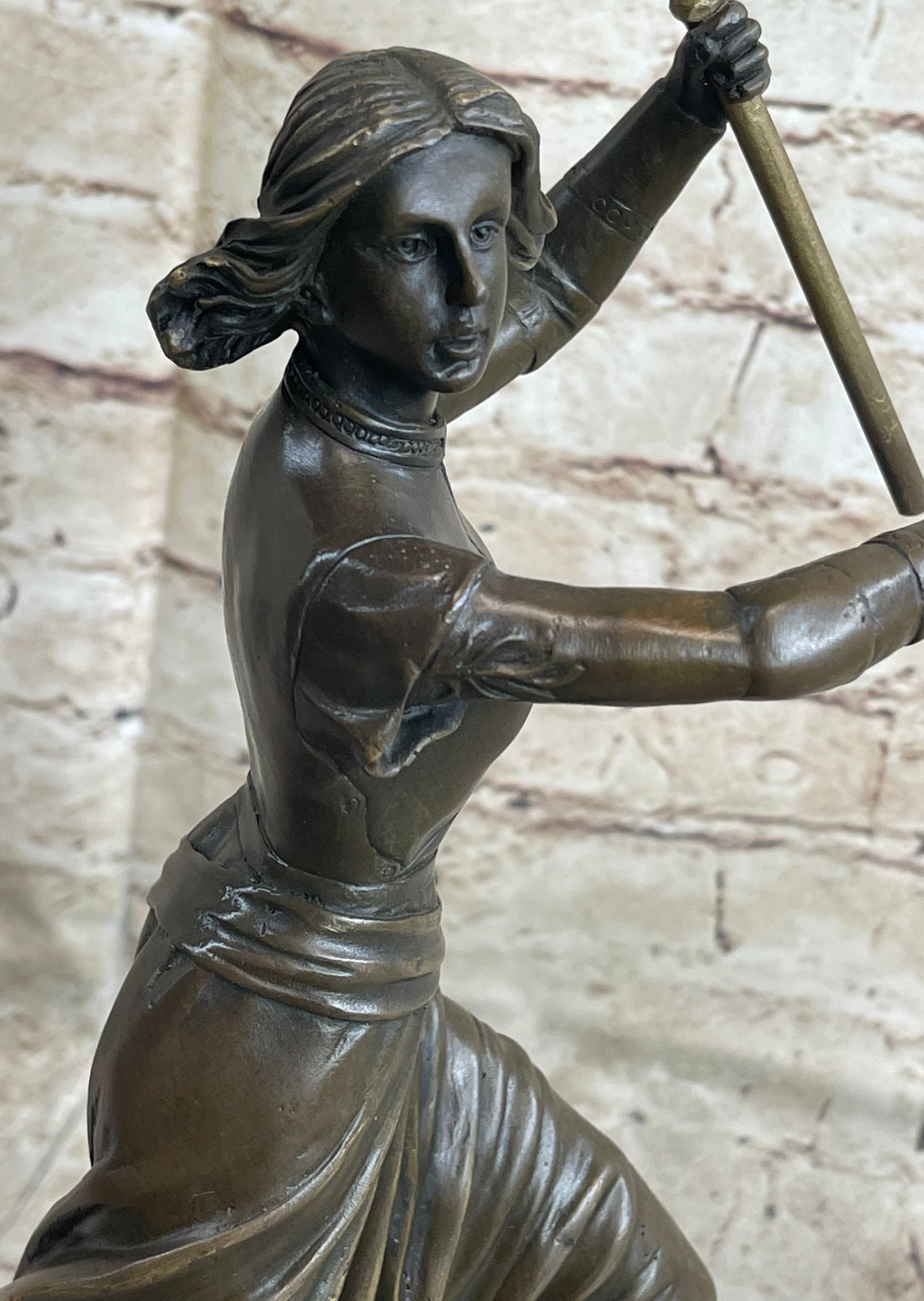 ROMAN CATHOLIC SAINT JOAN OF ARC Standing W/ Flag Sculpture Statue Bronze Figure