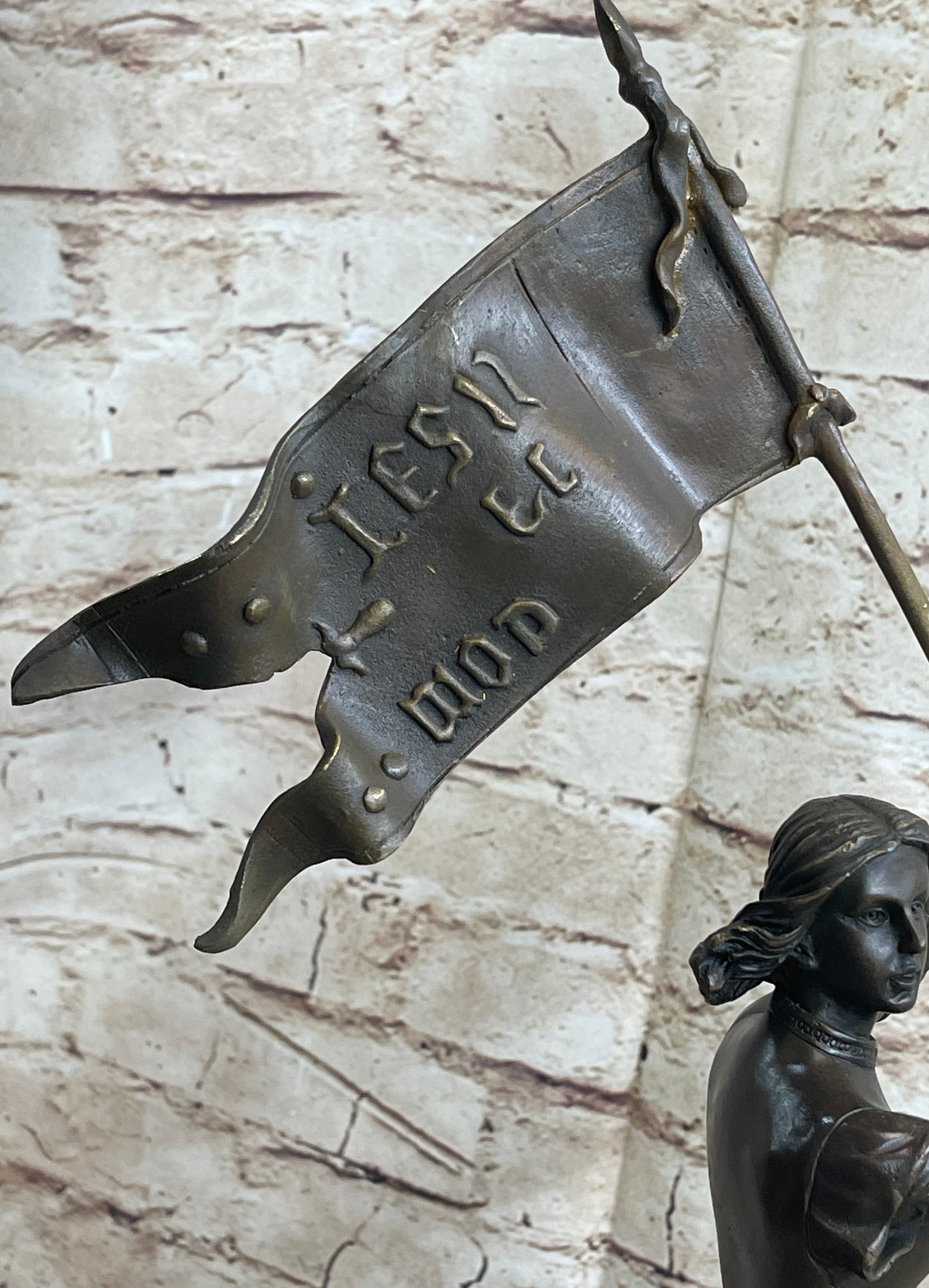 ROMAN CATHOLIC SAINT JOAN OF ARC Standing W/ Flag Sculpture Statue Bronze Figure