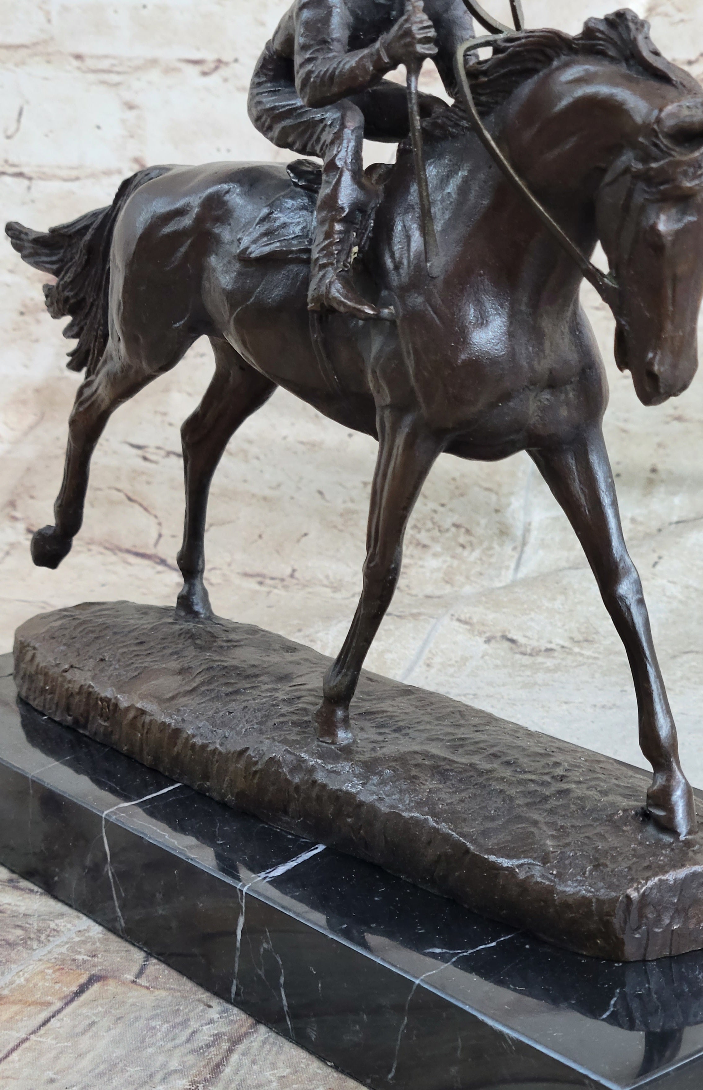 Handmade Bronze Sports Art Sculpture Jockey Horse Racing Kentucky Derby Statue