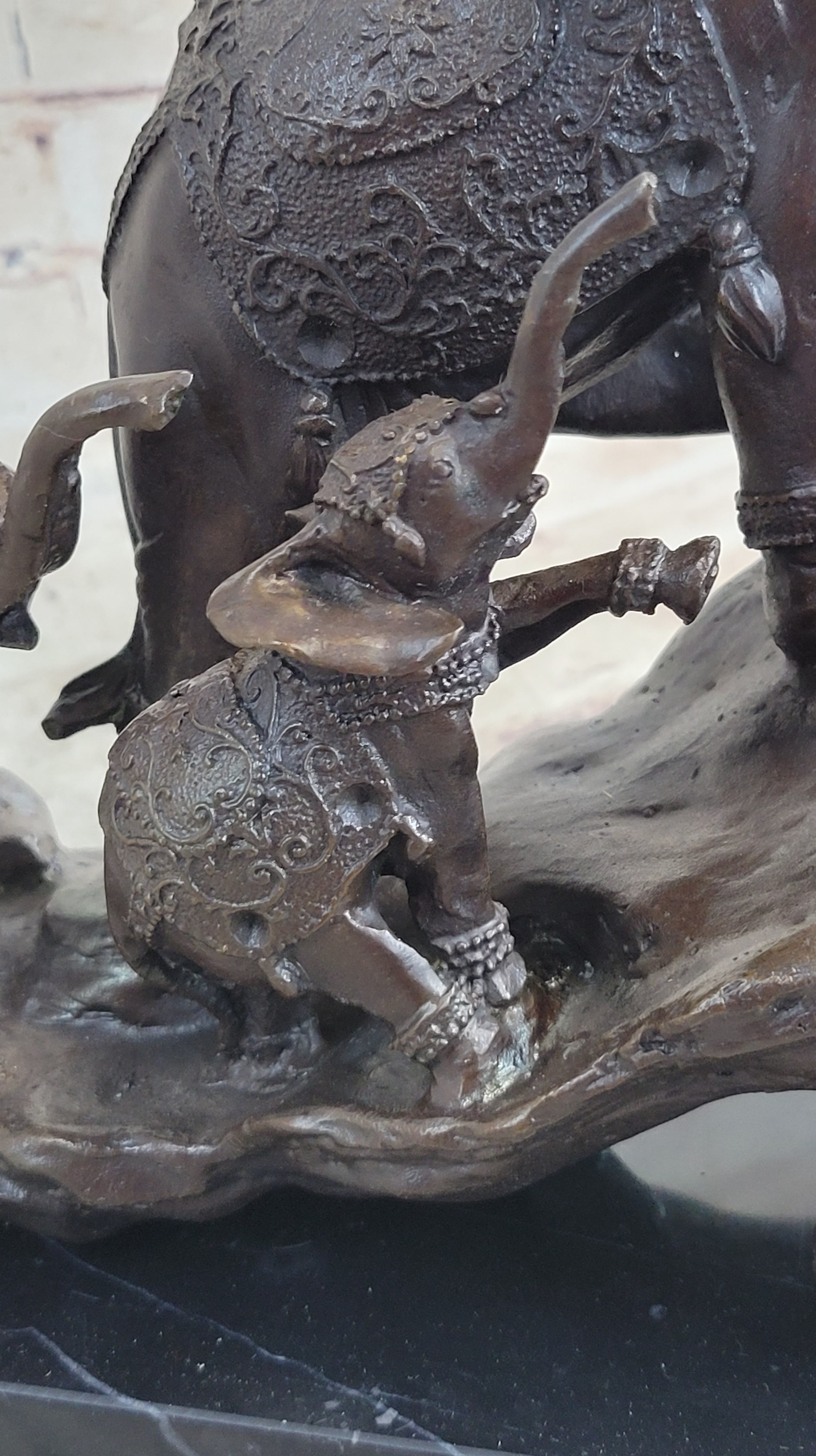 Signed Bologna Indian Mother Elephant And Calves Bronze Sculpture Home Decor Art