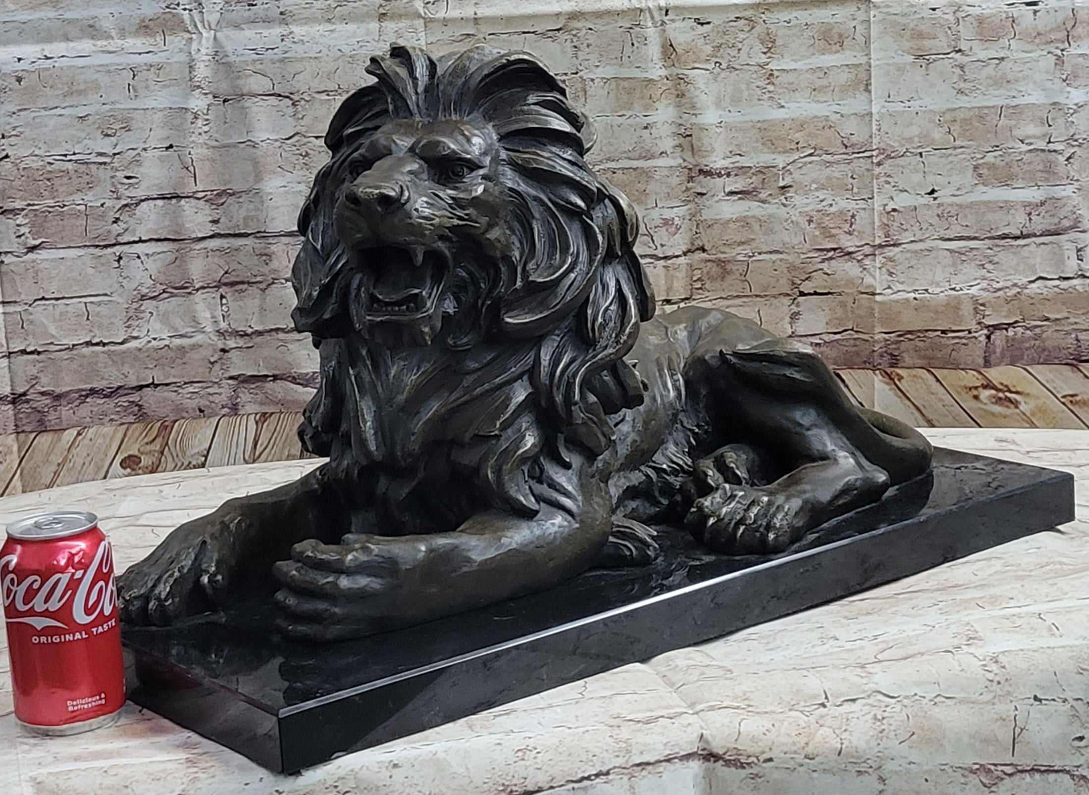 Hot Cast Bronze Guardian Lion on Marble Base after Antoine Barye