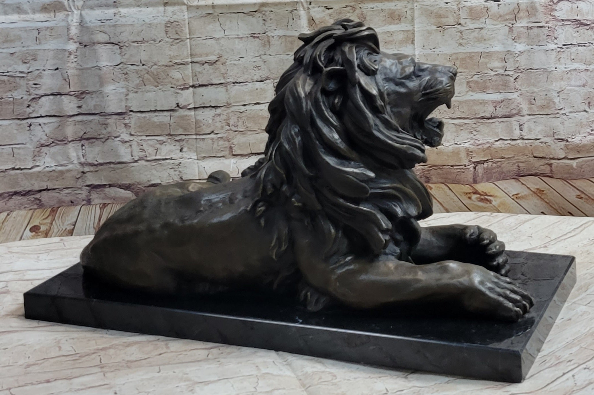 Hot Cast Bronze Guardian Lion on Marble Base after Antoine Barye