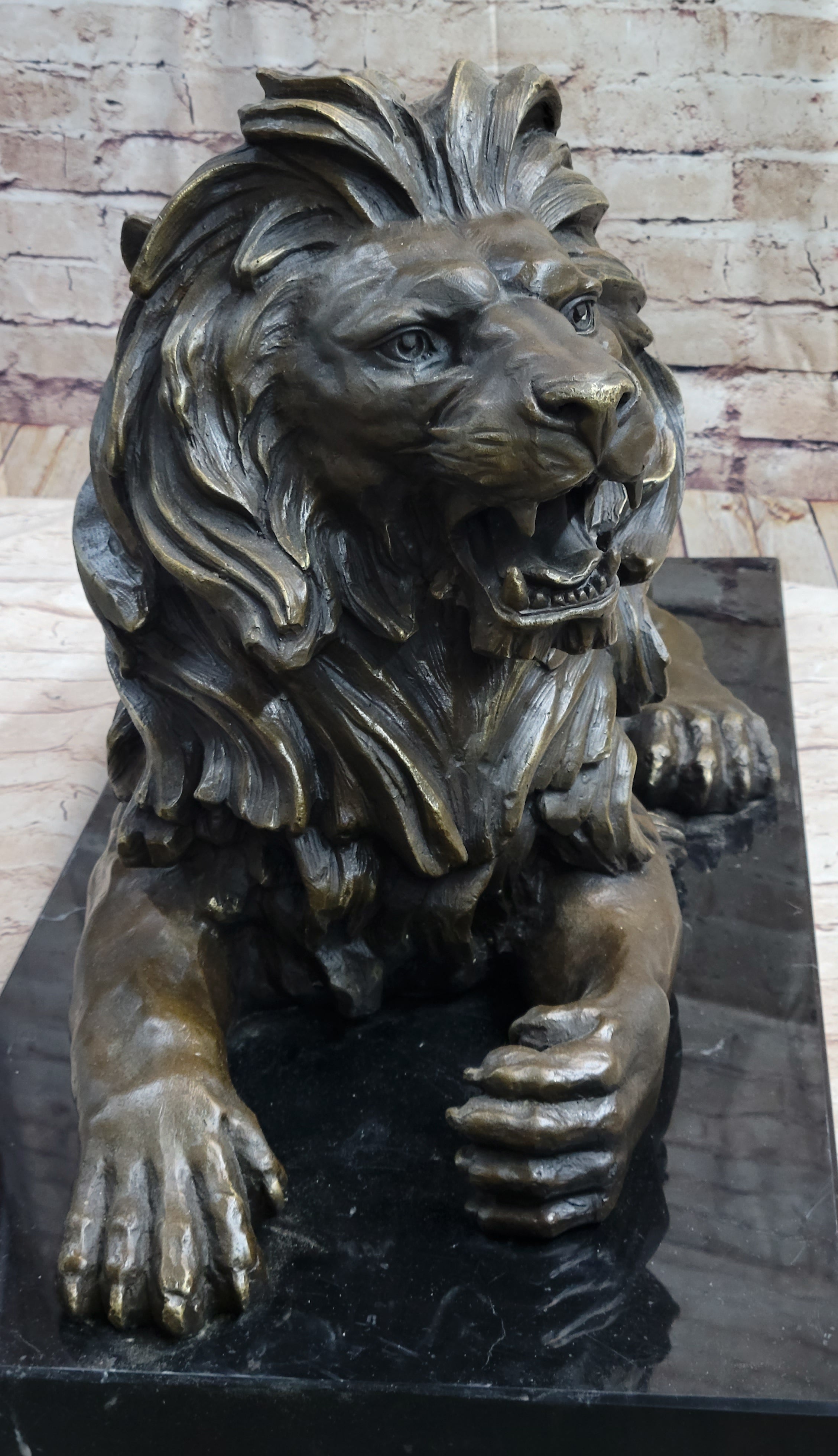 Hot Cast Bronze Guardian Lion on Marble Base after Antoine Barye