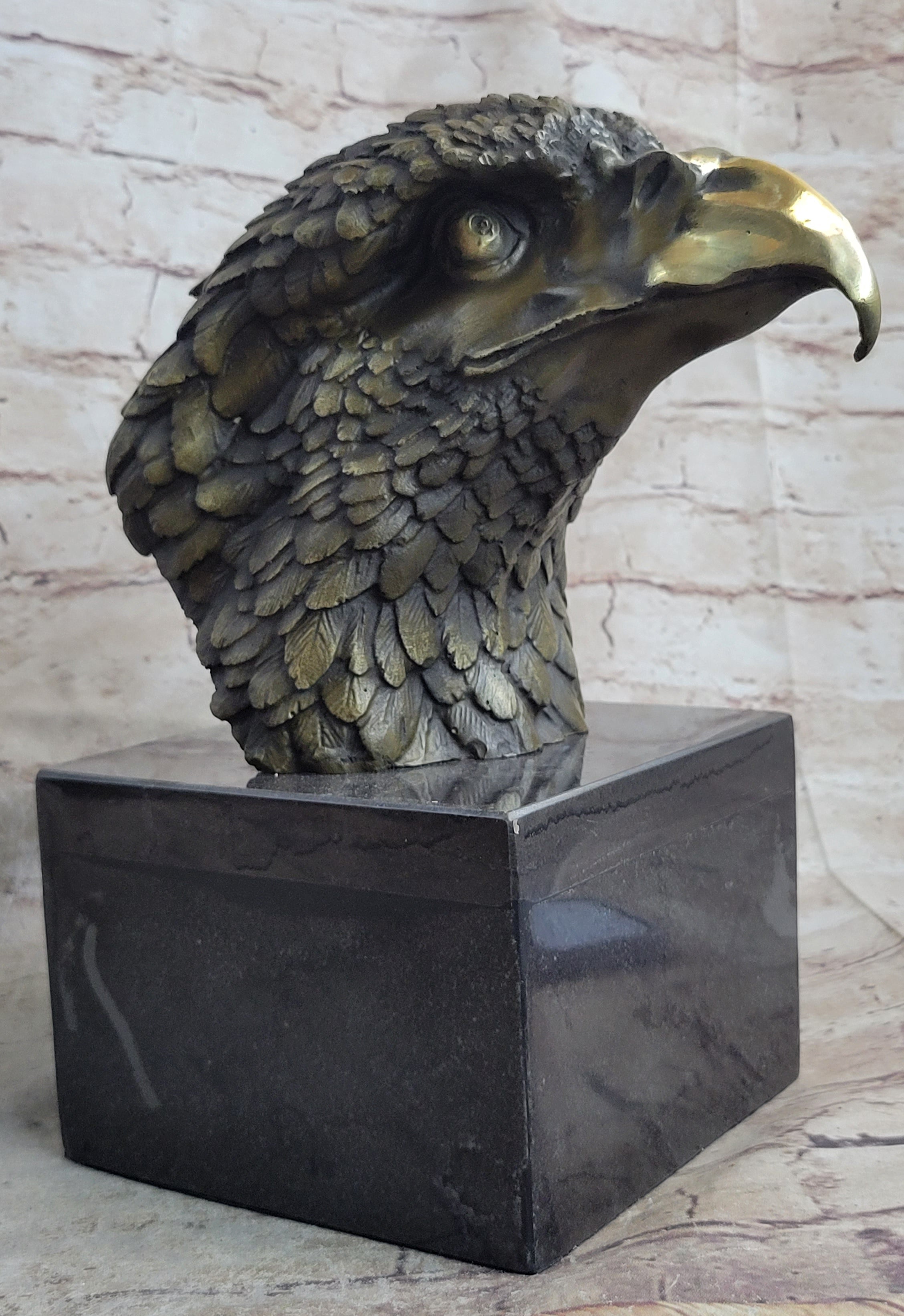 Signed Original Impressive Large Eagle Bird Wild Life Marble Base Figurine Decor