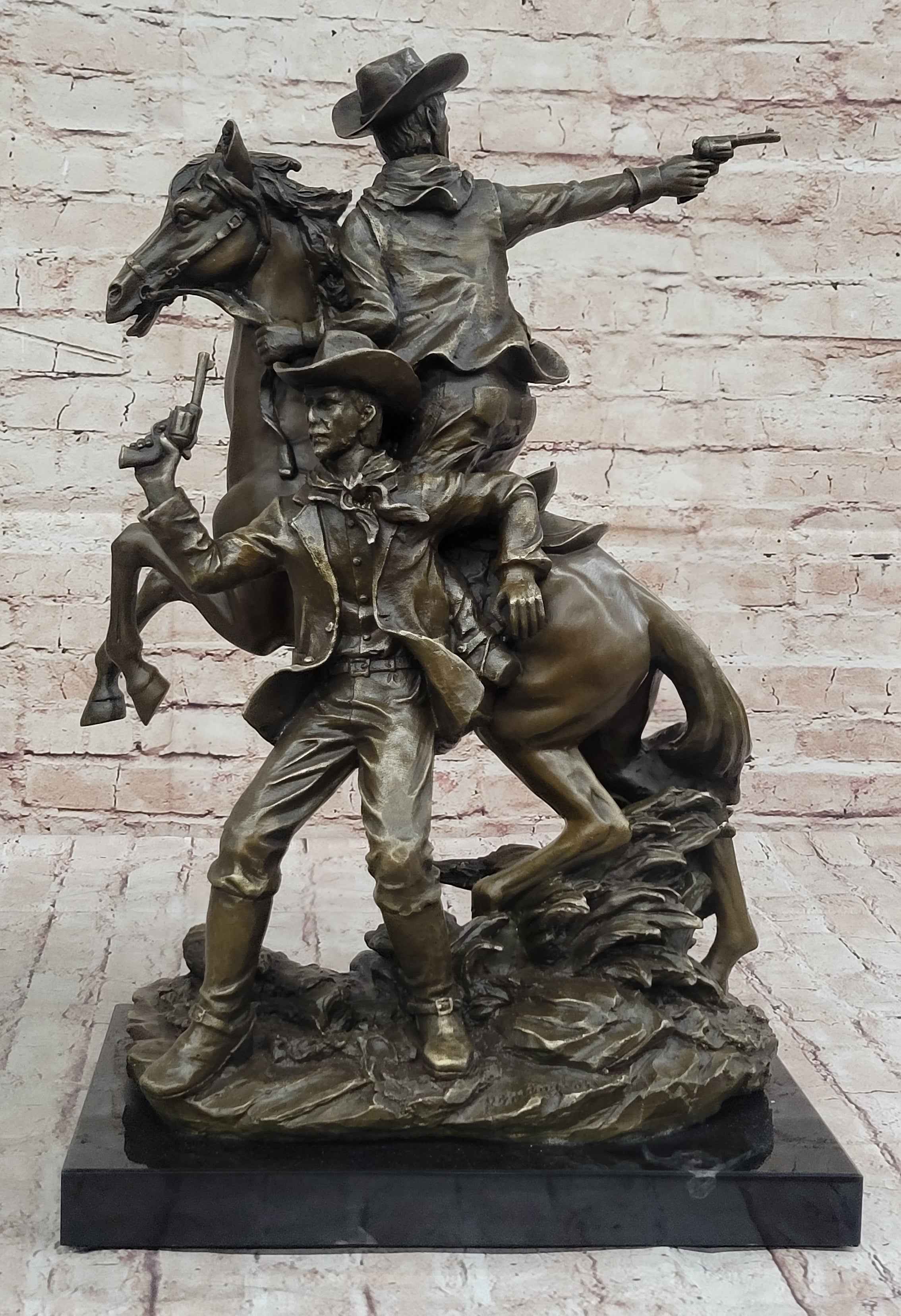 Hot Cast Bronze Western Cowboy Gunslinger Outlaw on Horseback Statue Sculpture