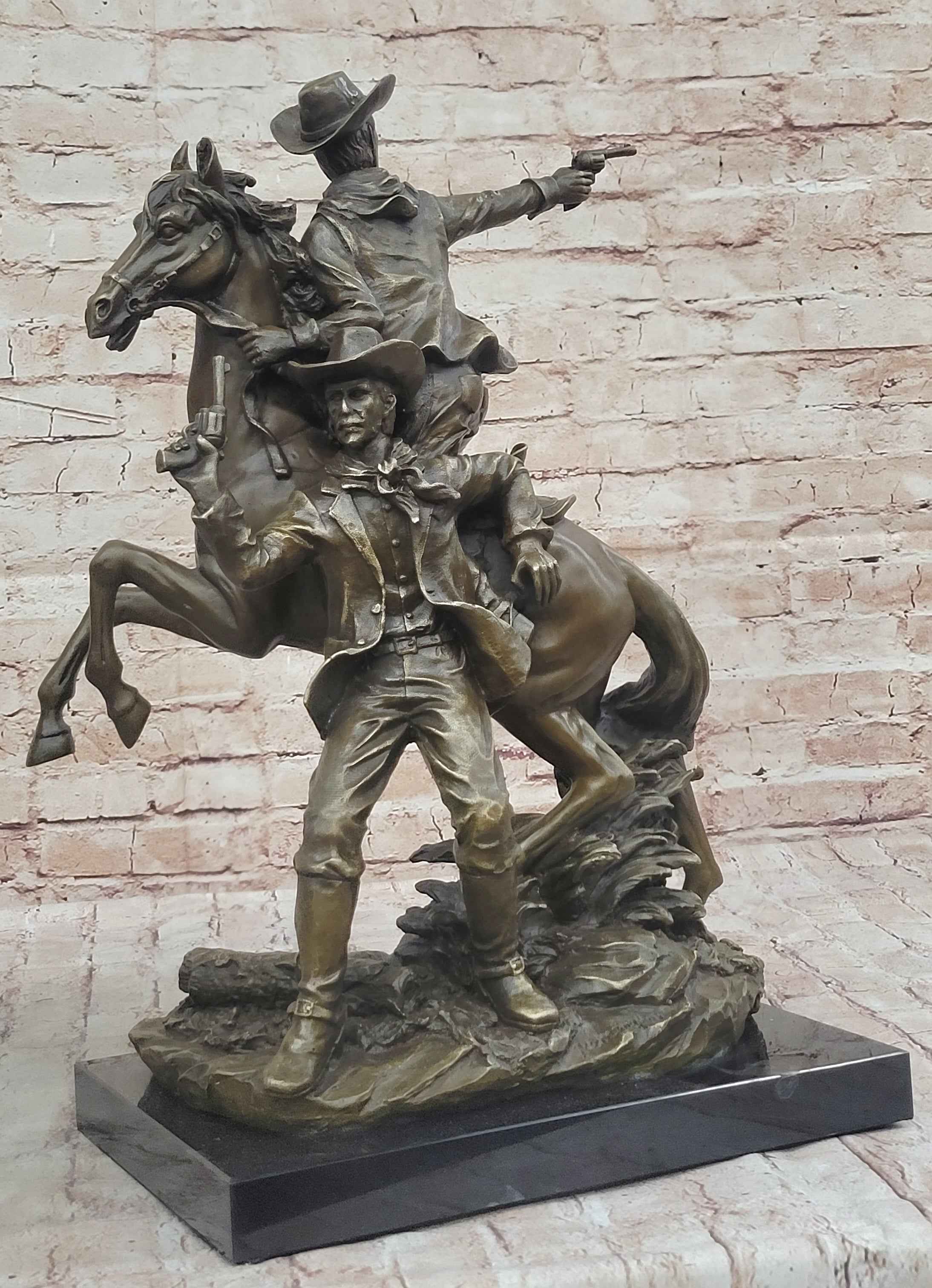 Hot Cast Bronze Western Cowboy Gunslinger Outlaw on Horseback Statue Sculpture