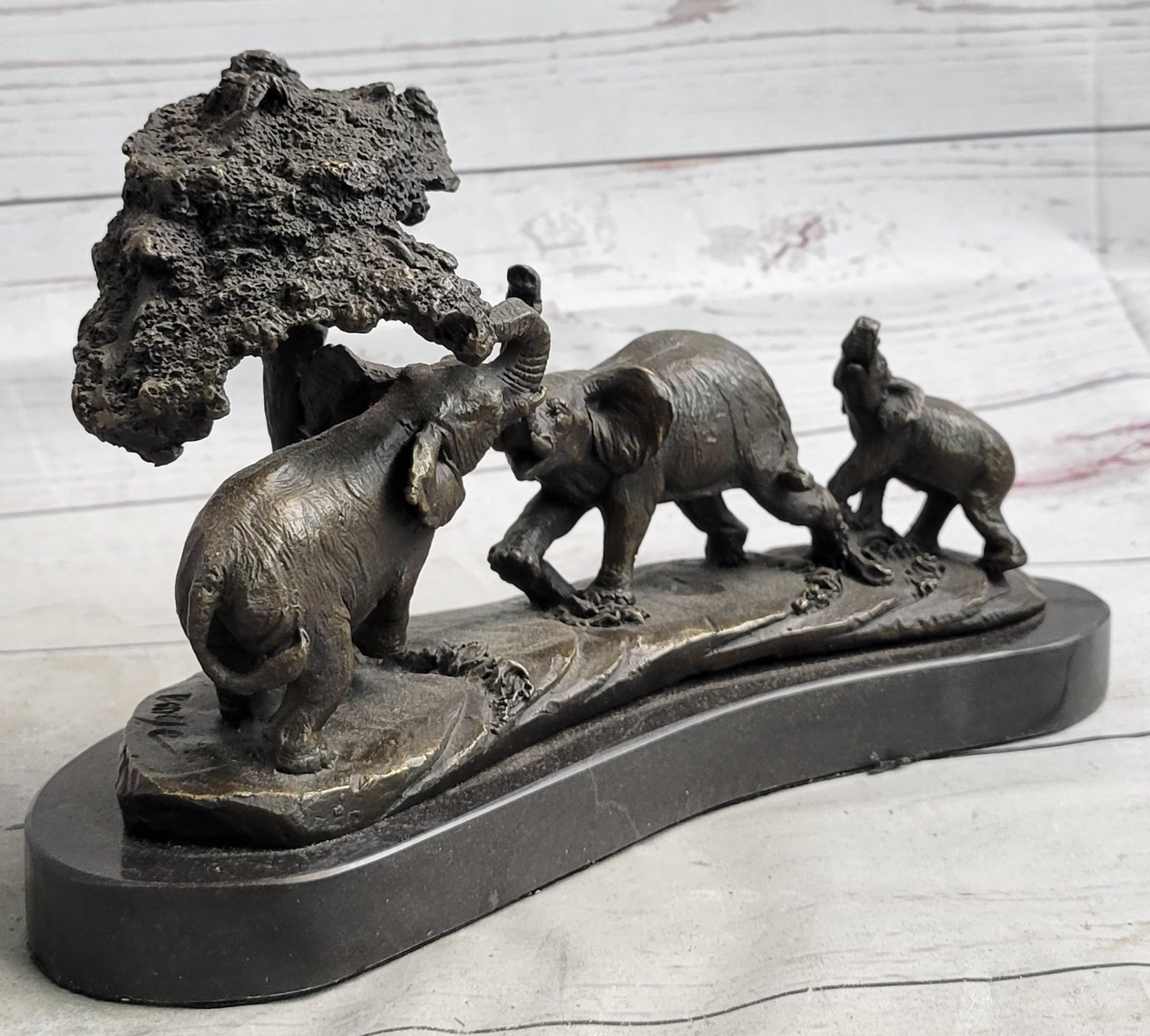 Elephant Family on the African Savannah Bronze Metal Statue Sculpture Decor Art