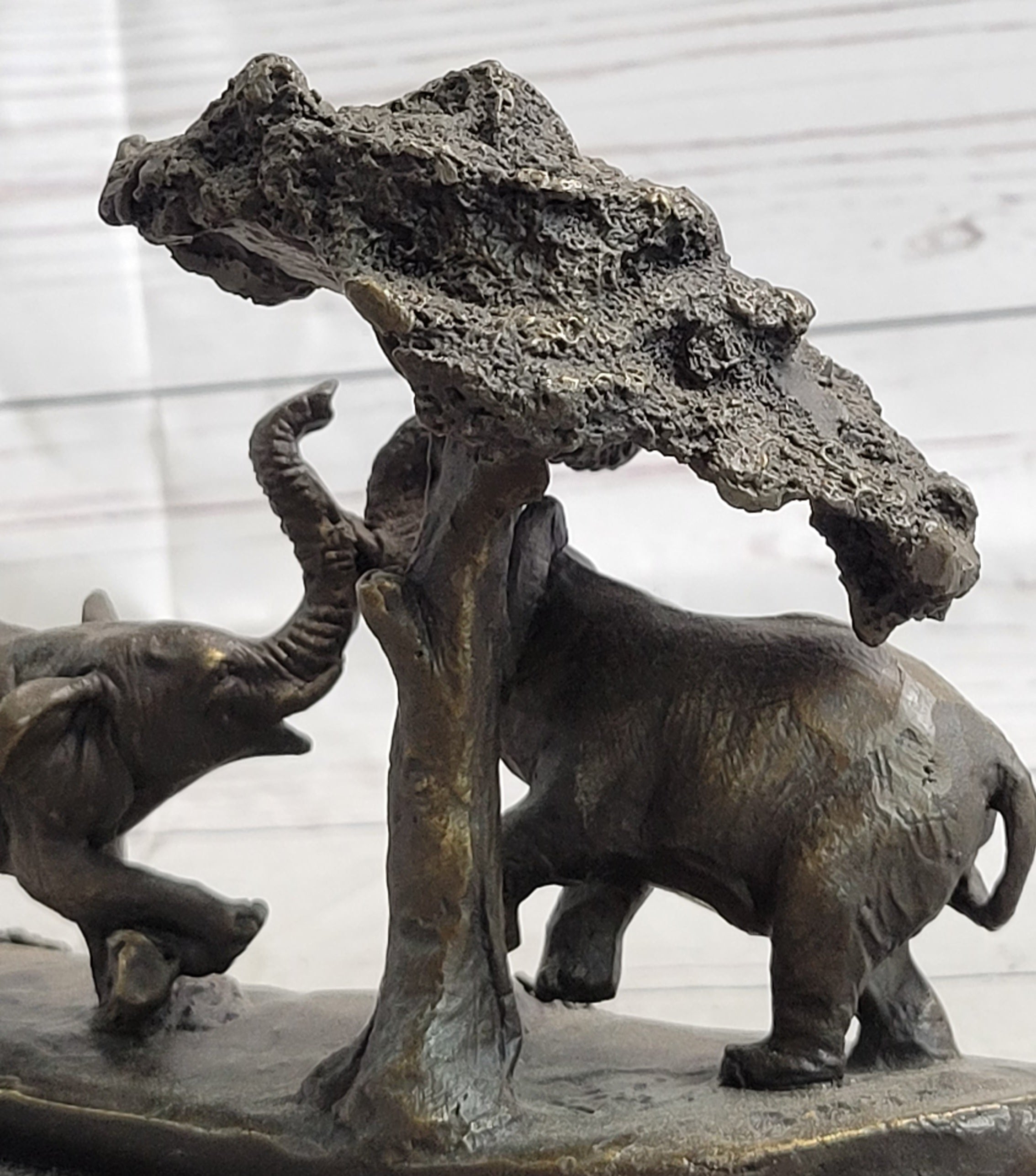 Elephant Family on the African Savannah Bronze Metal Statue Sculpture Decor Art