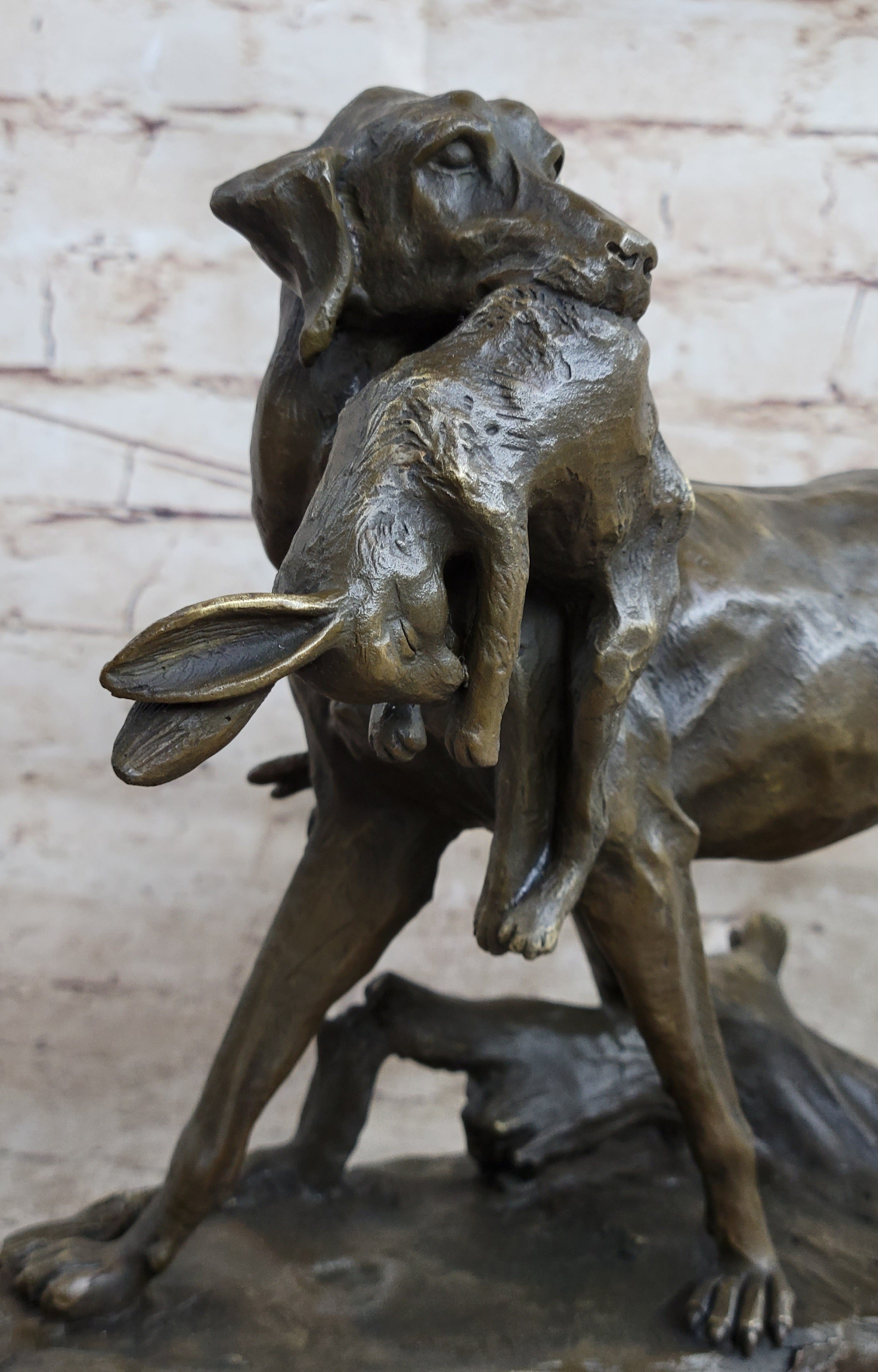 Hot Cast Bronze Sculpture of Hunting Dog Retriever with Rabbit in Mouth