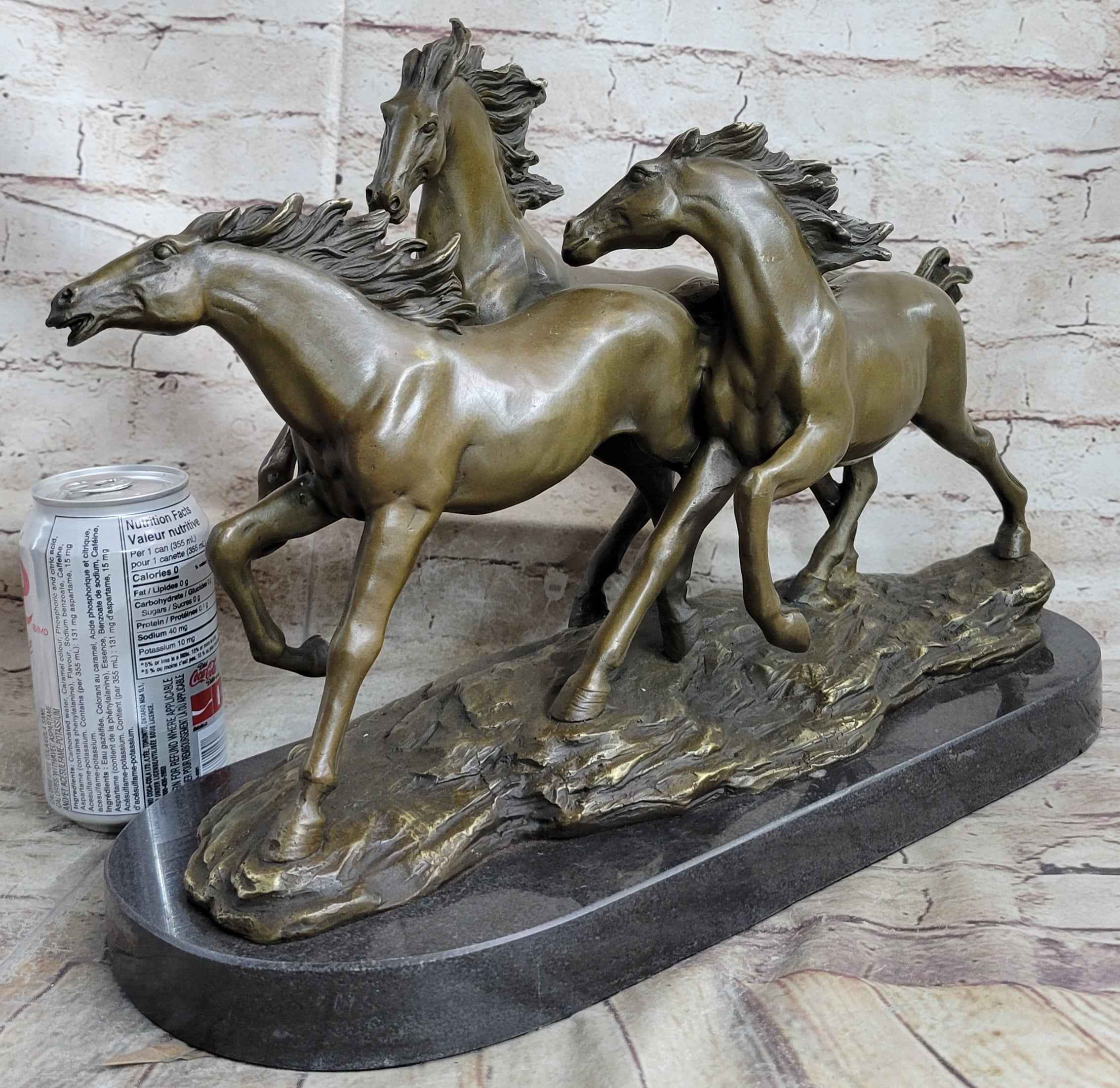 Bronze Marble Statue Wild Horse Galloping Mustang Ranch Hot Cast Marble Figurine