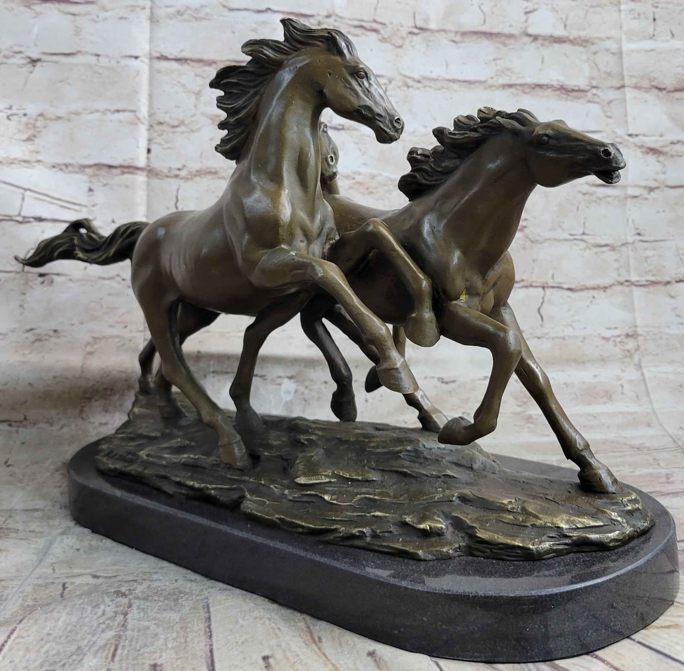 Bronze Marble Statue Wild Horse Galloping Mustang Ranch Hot Cast Marble Figurine