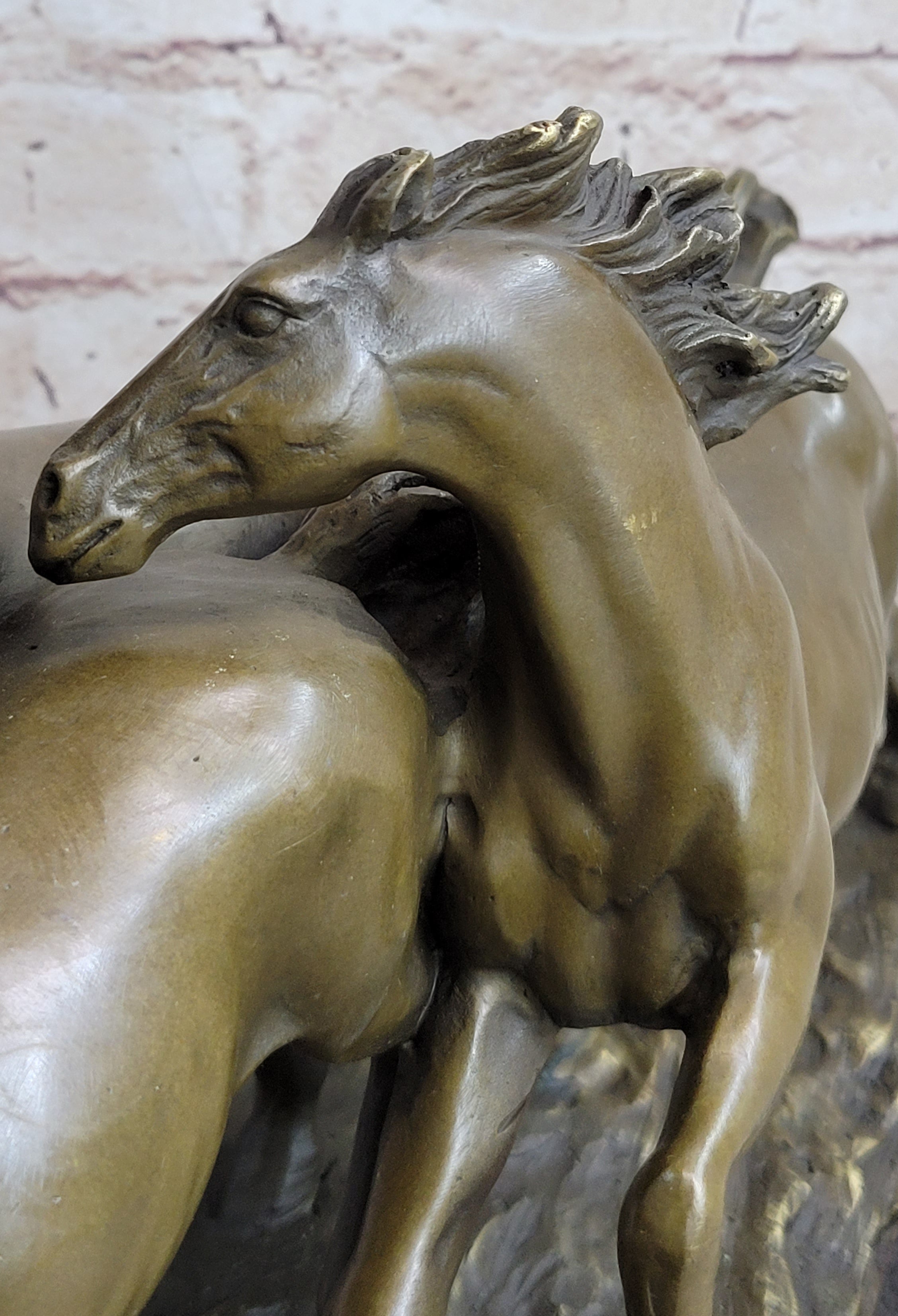 Bronze Marble Statue Wild Horse Galloping Mustang Ranch Hot Cast Marble Figurine