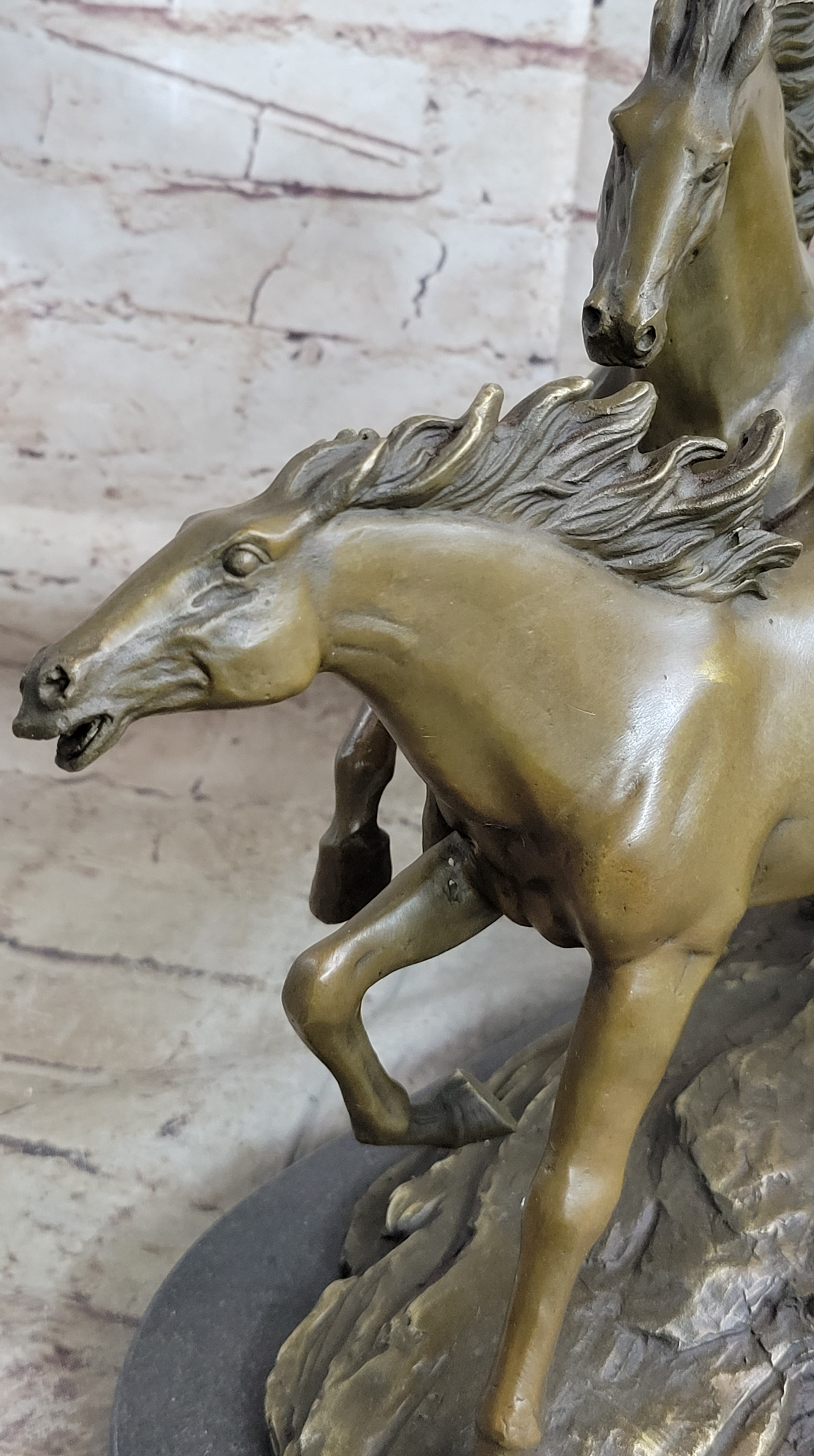 Bronze Marble Statue Wild Horse Galloping Mustang Ranch Hot Cast Marble Figurine