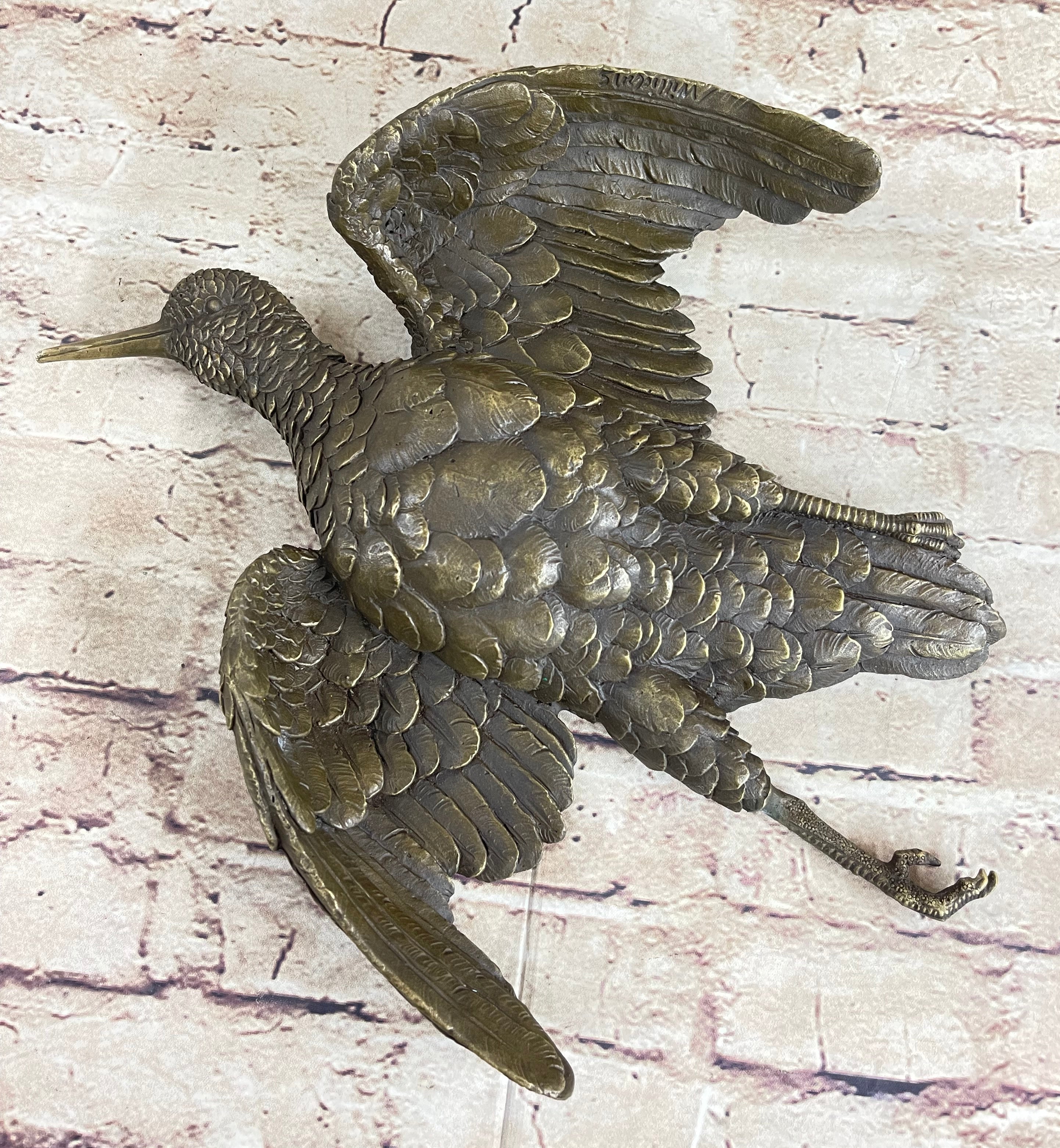 Vintage Cast Bronze Wall Hanging Bronze Bird Flying Eagle Sculpture Figure