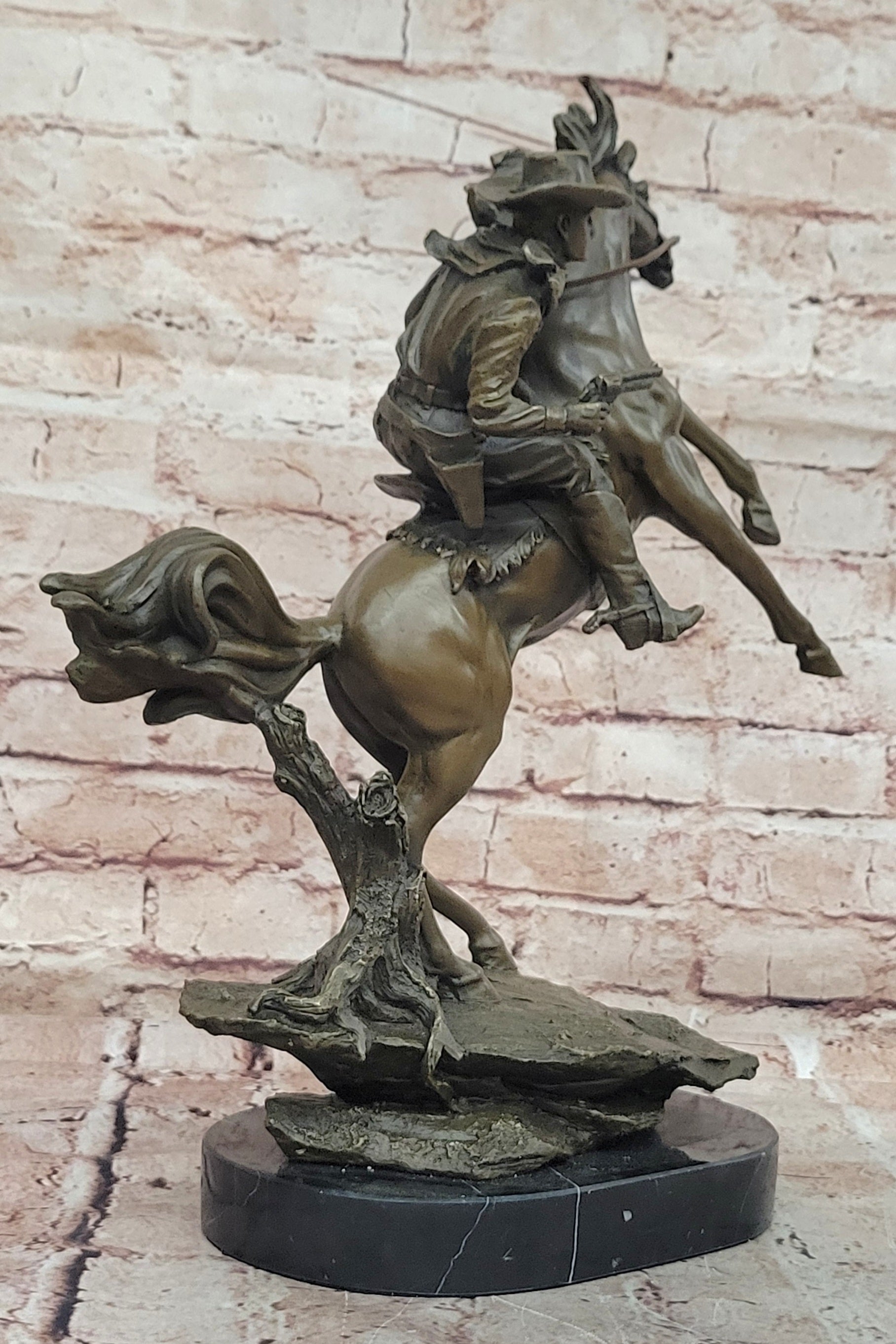 Country Western Wild West Cowboy Gunslinger on Horseback Bronze Sculpture Decor
