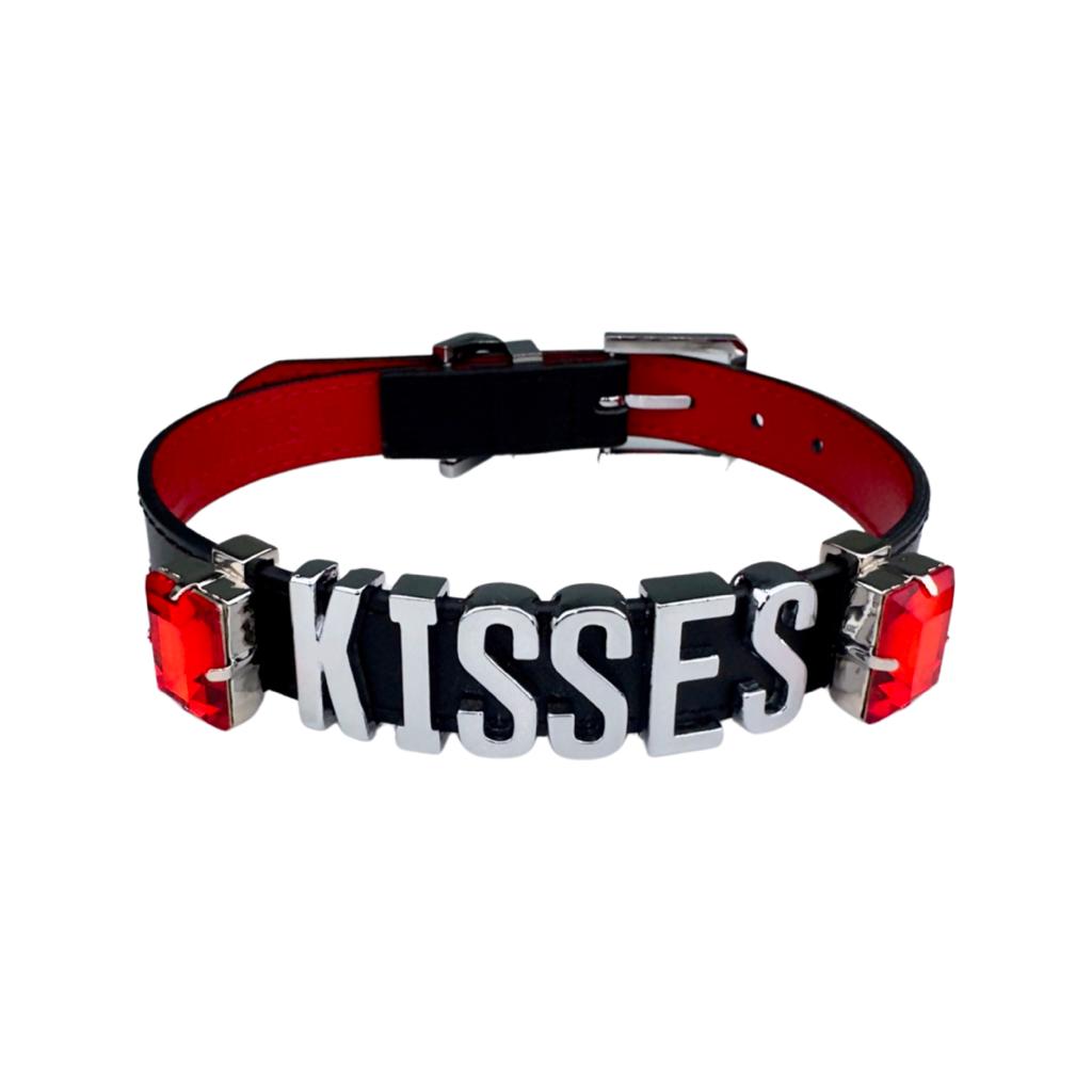KISSES COLLAR