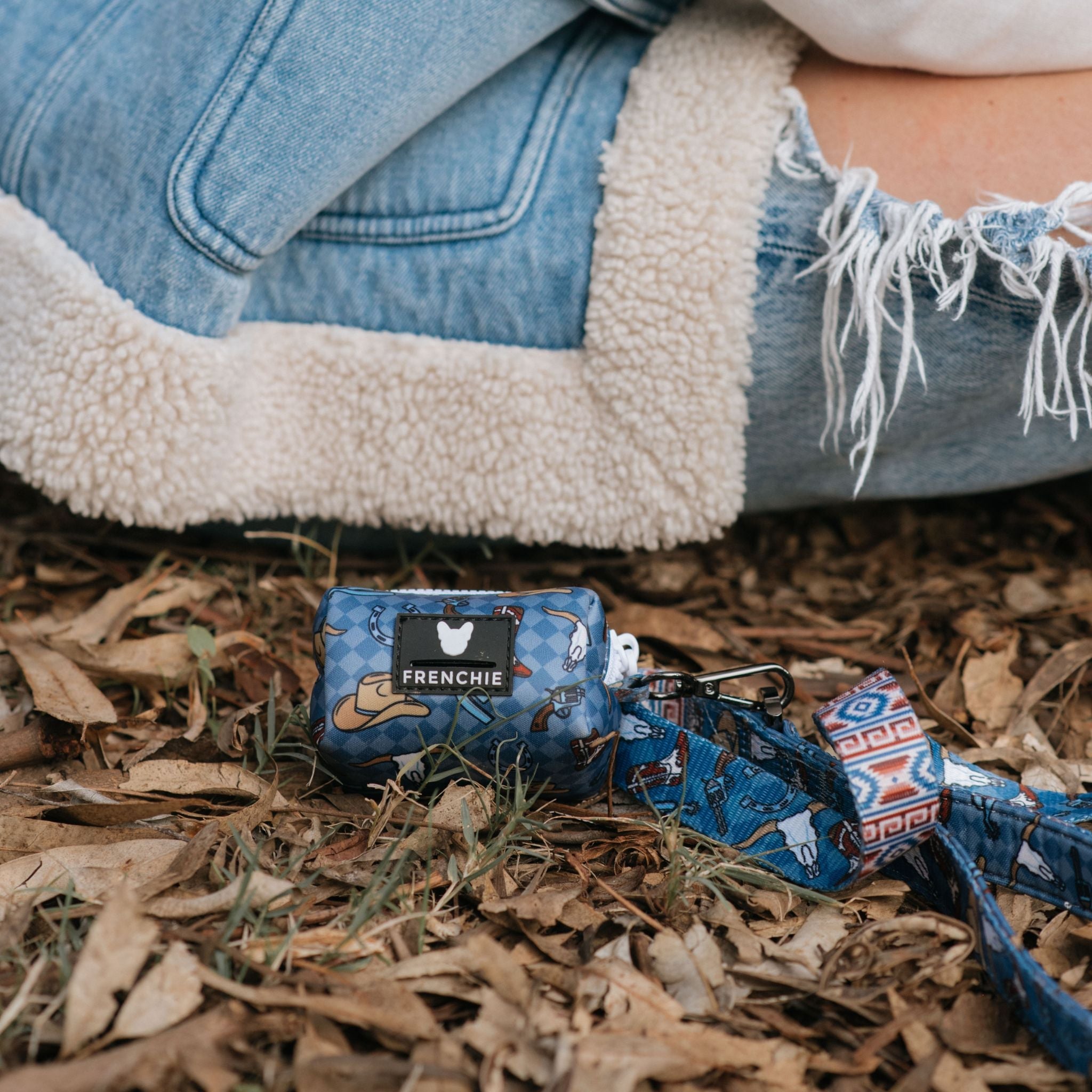 Frenchie Poo Bag Holder - Wild West (Blue)