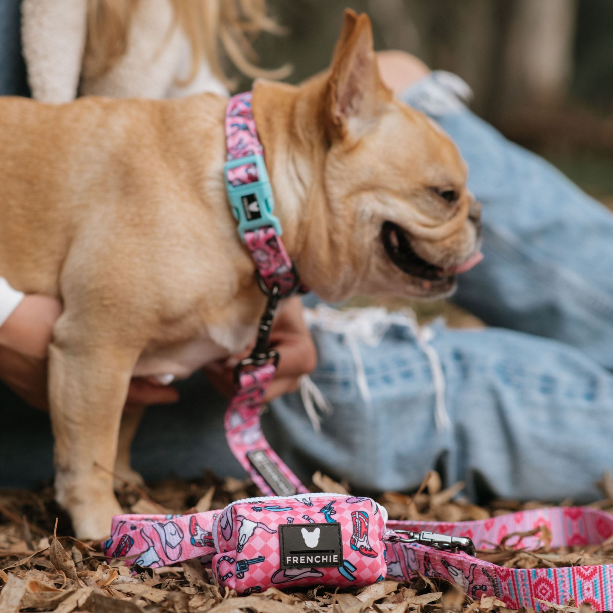 Frenchie Poo Bag Holder - Wild West (Pink)