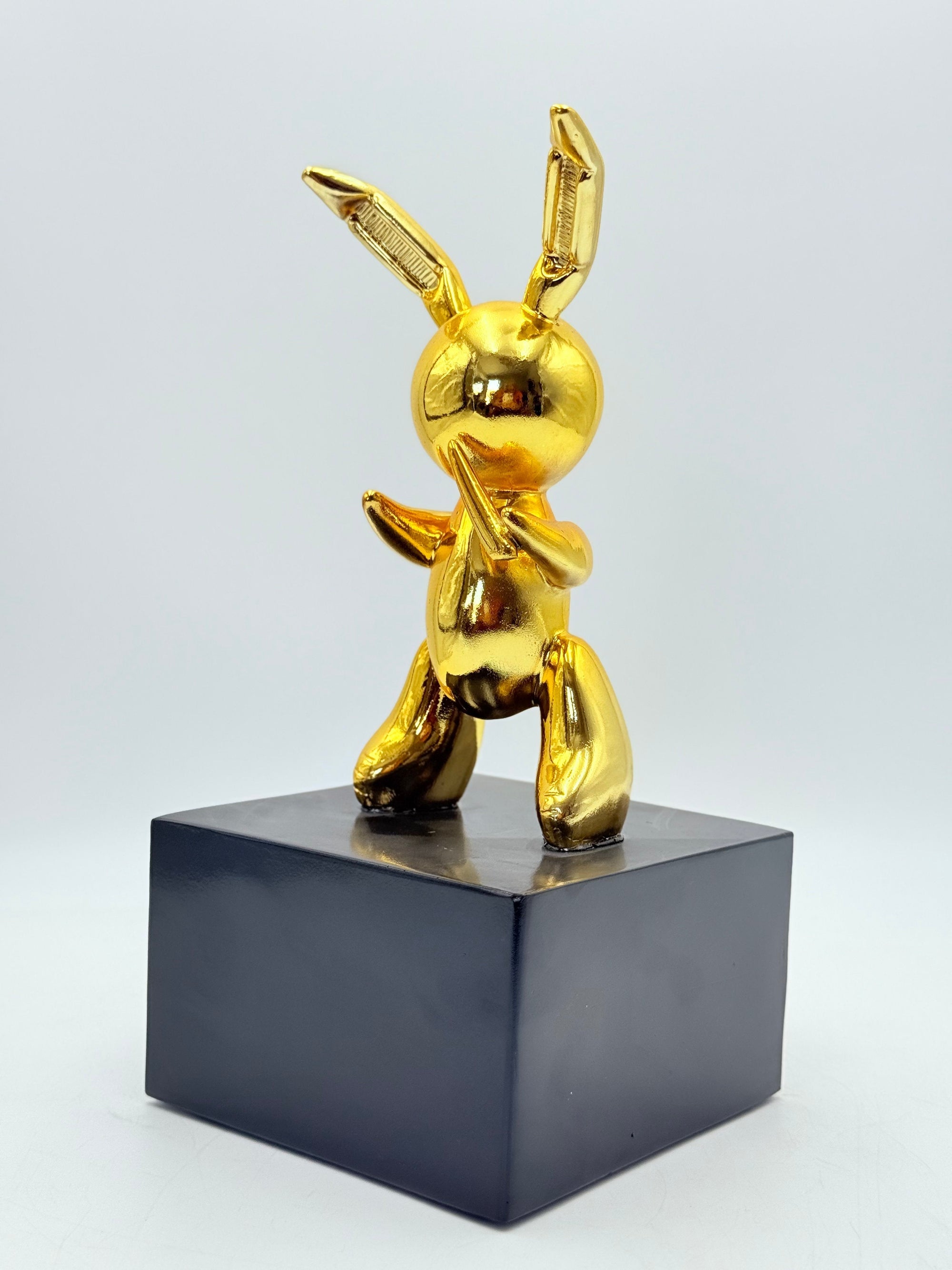 And Iconic Small Balloon Rabbit Sculpture Gold Chrome Style