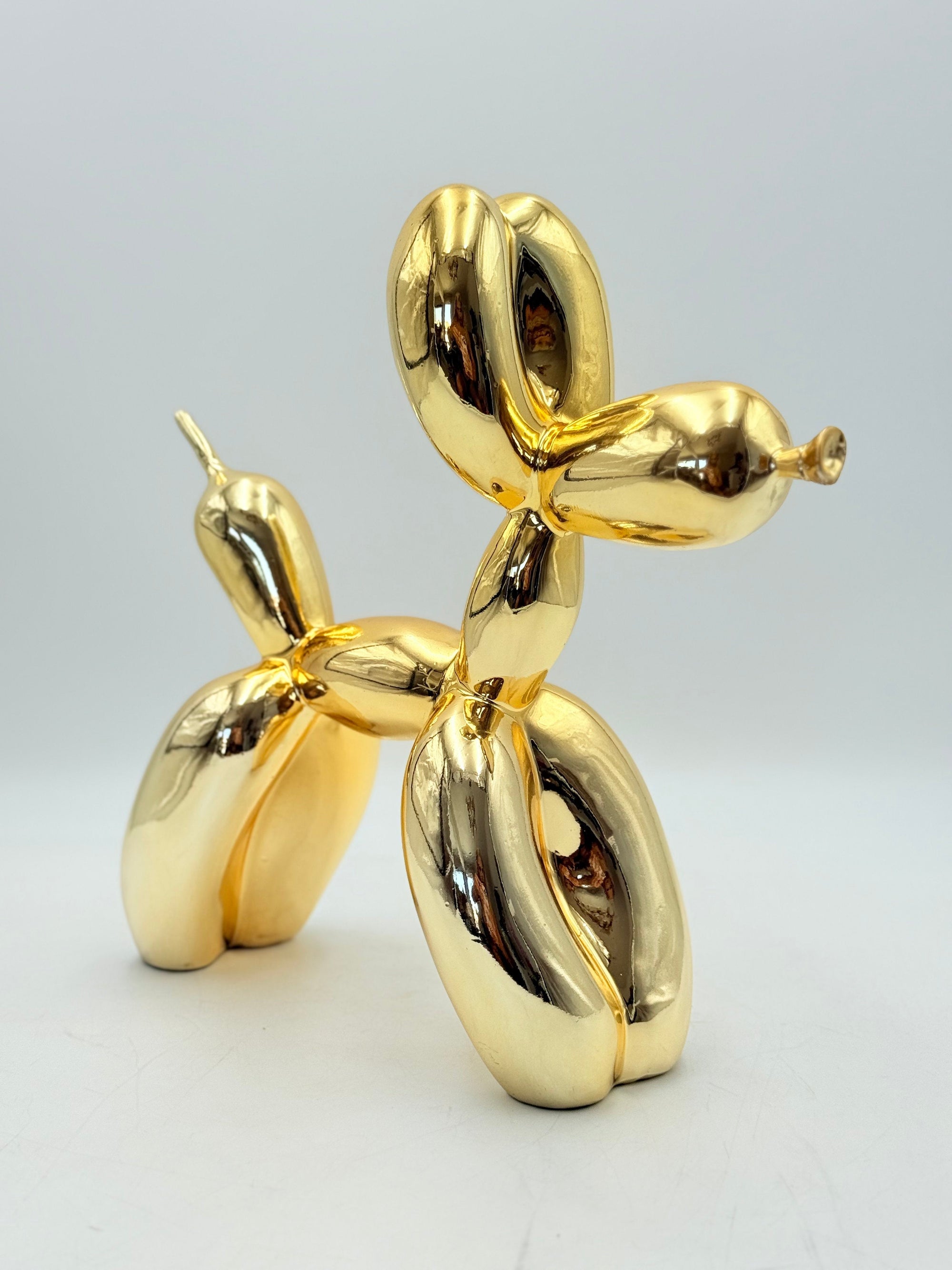 And Iconic Balloon Dog Sculpture Set Gold Chrome Style