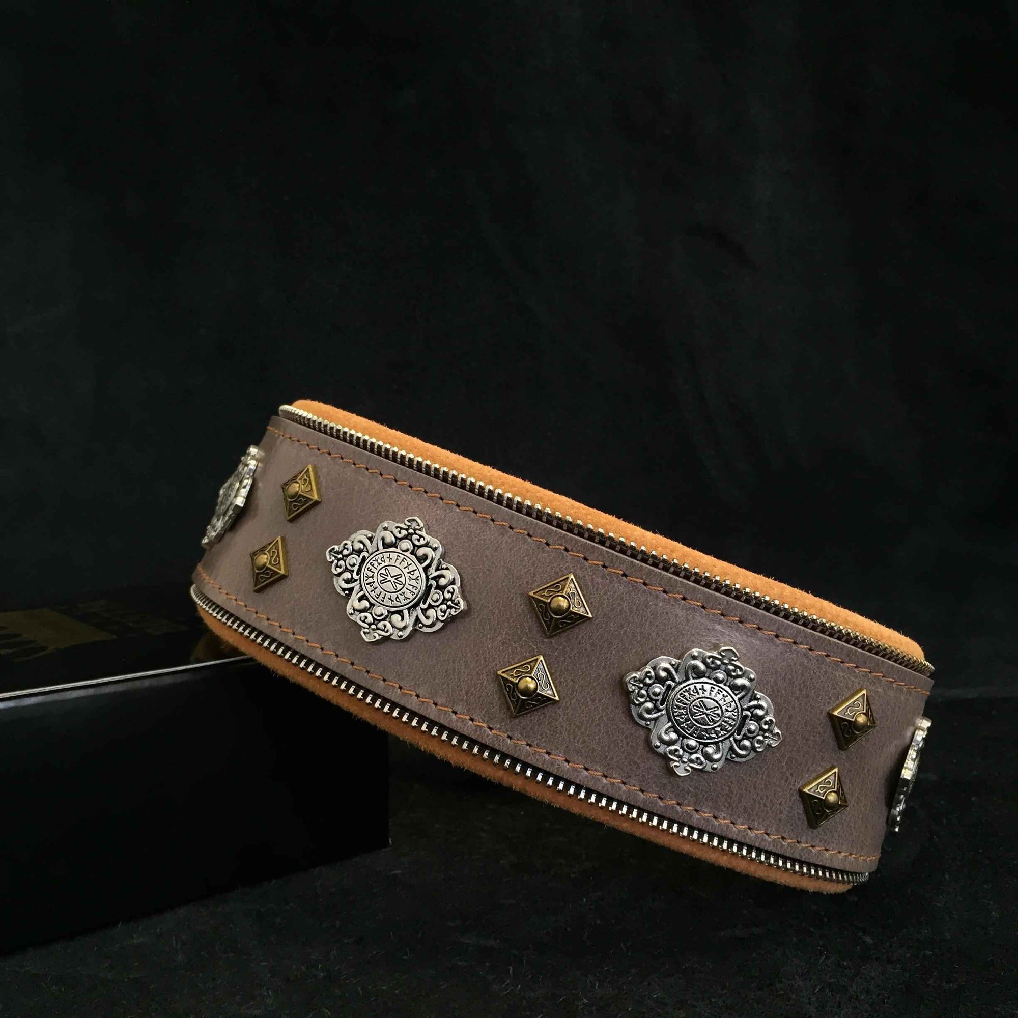 Bestia Aztec Grey Leather Dog Collar