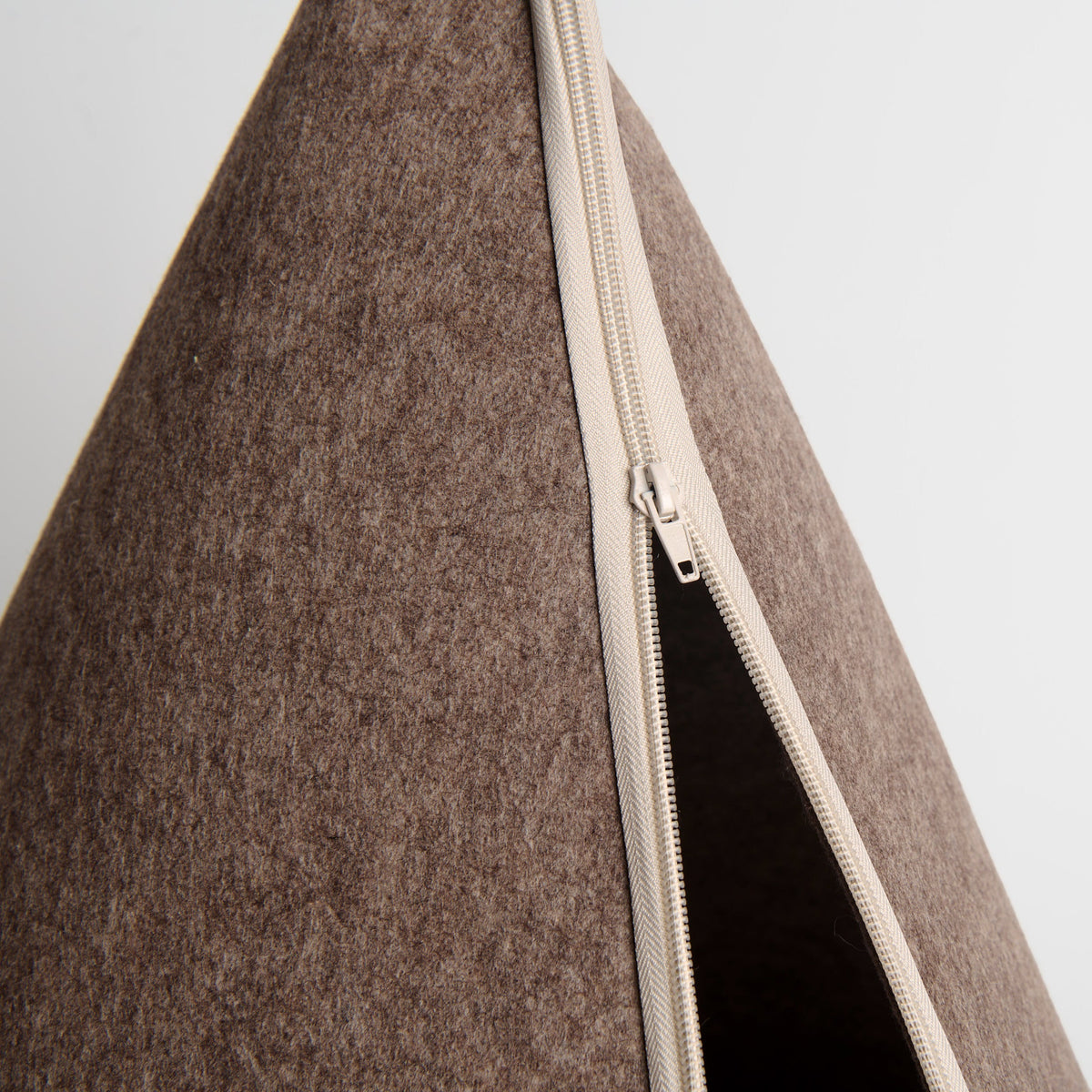 Nooee Pet Cave - Brown - HT Animal Supply