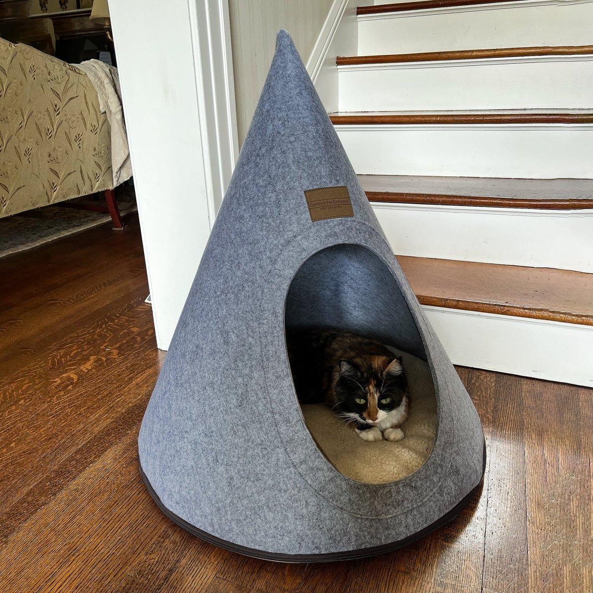 Comfort Cave premium pet product