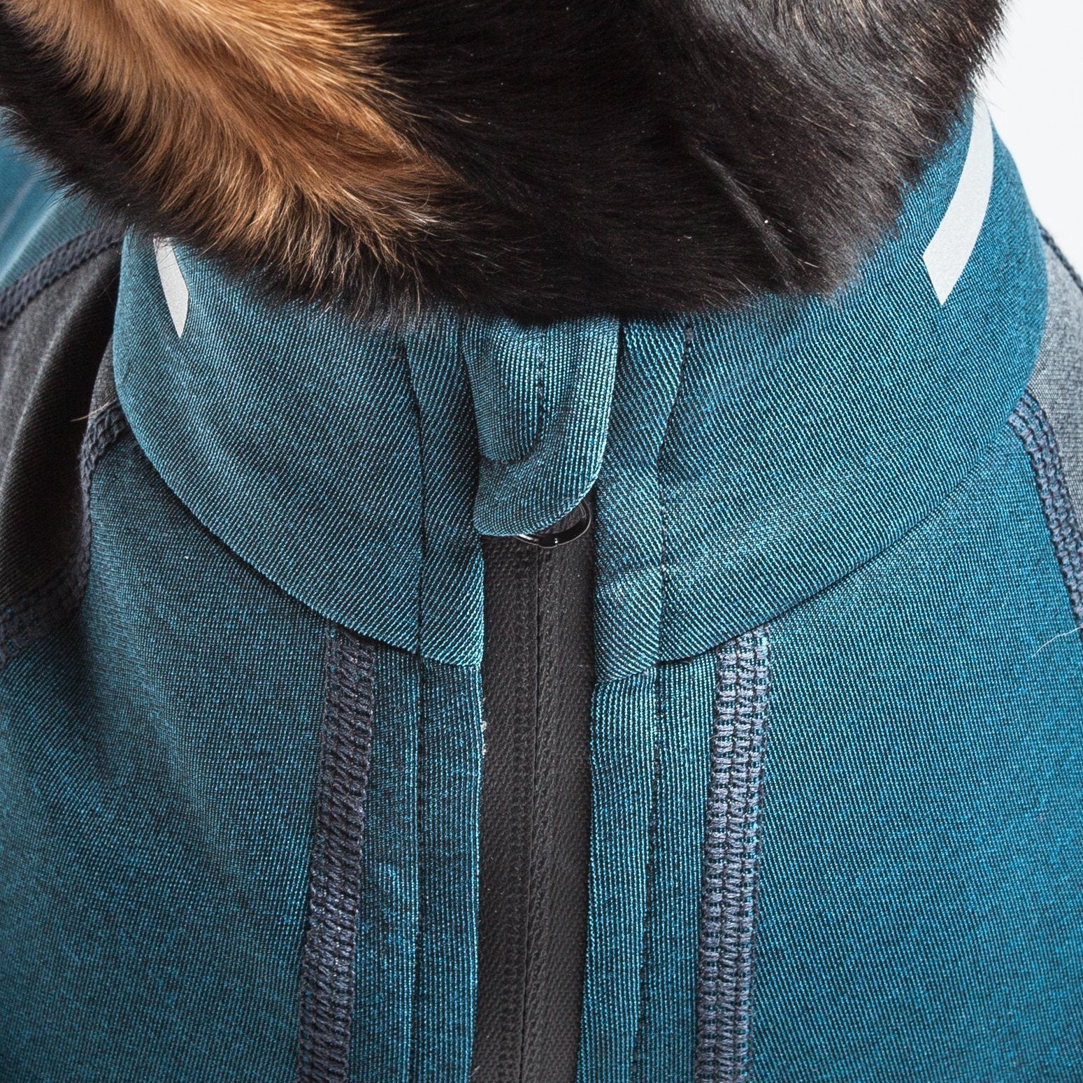 Dog Helios ® Eboneflow Mediumweight 4-Way-Stretch Flexible And Breathable Performance Dog Yoga T-Shirt