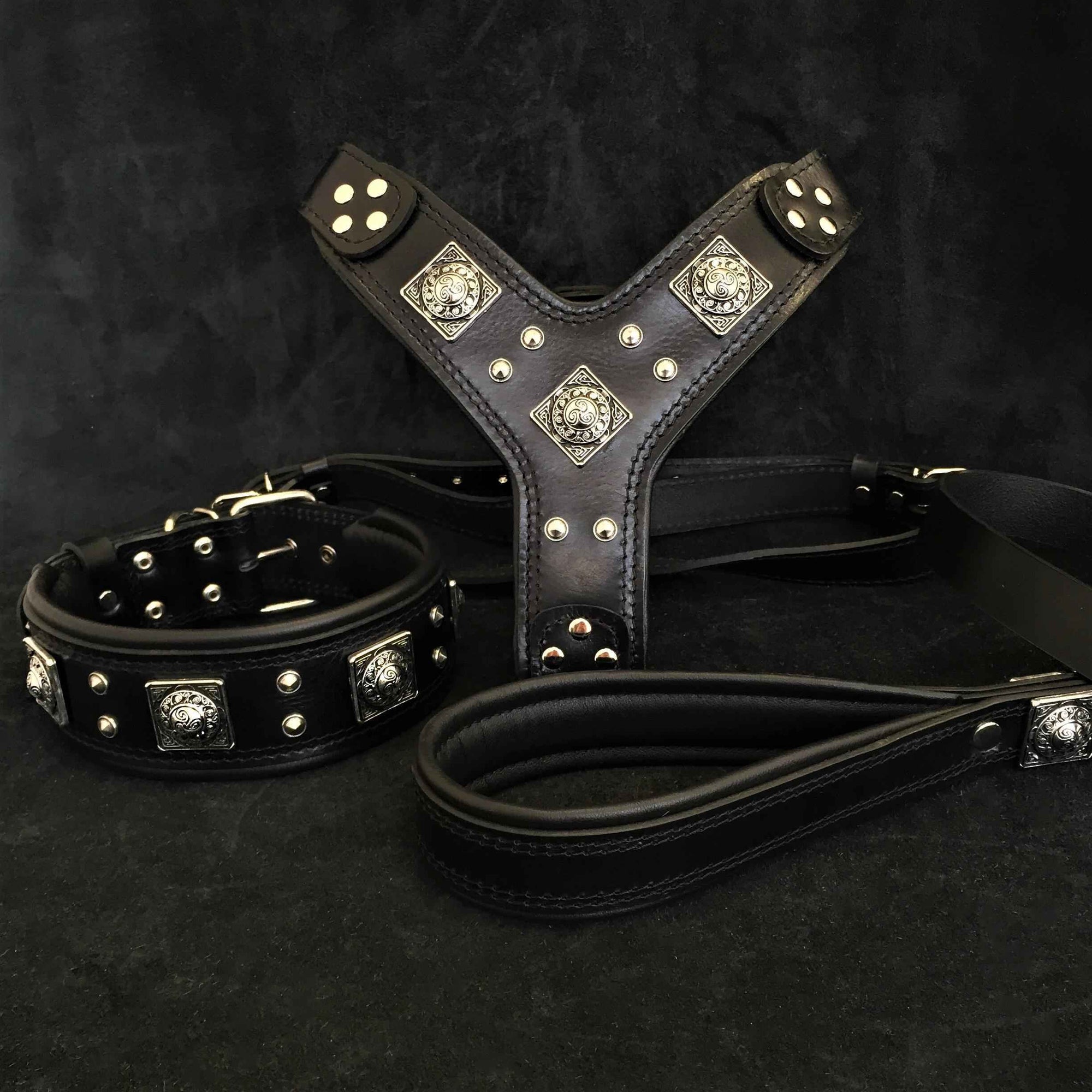 Bestia Eros All Black Leather Large Breed Dog Harness, Collar & Leash Set