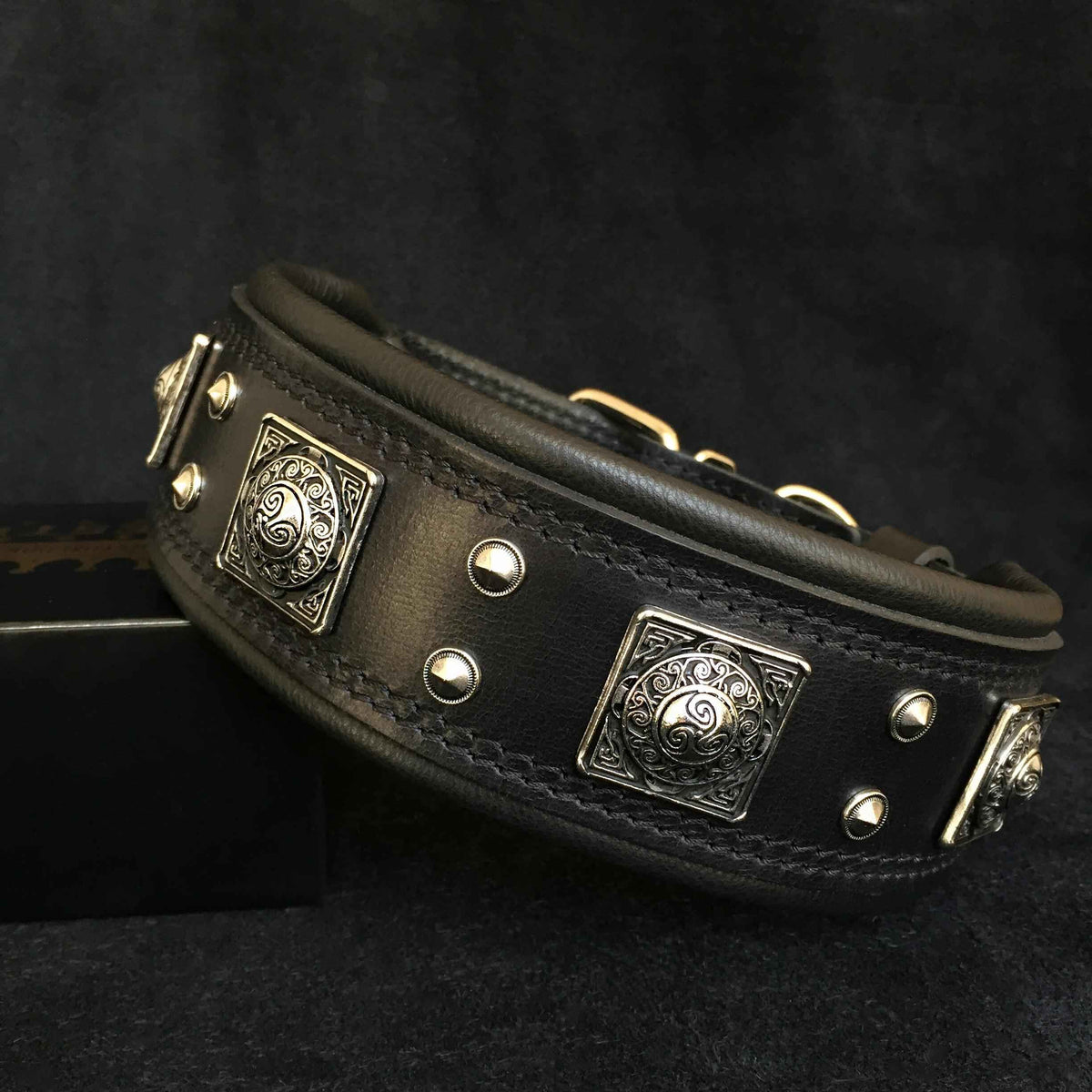 Bestia All Black Eros 2.5-Inch Wide Leather Dog Collar