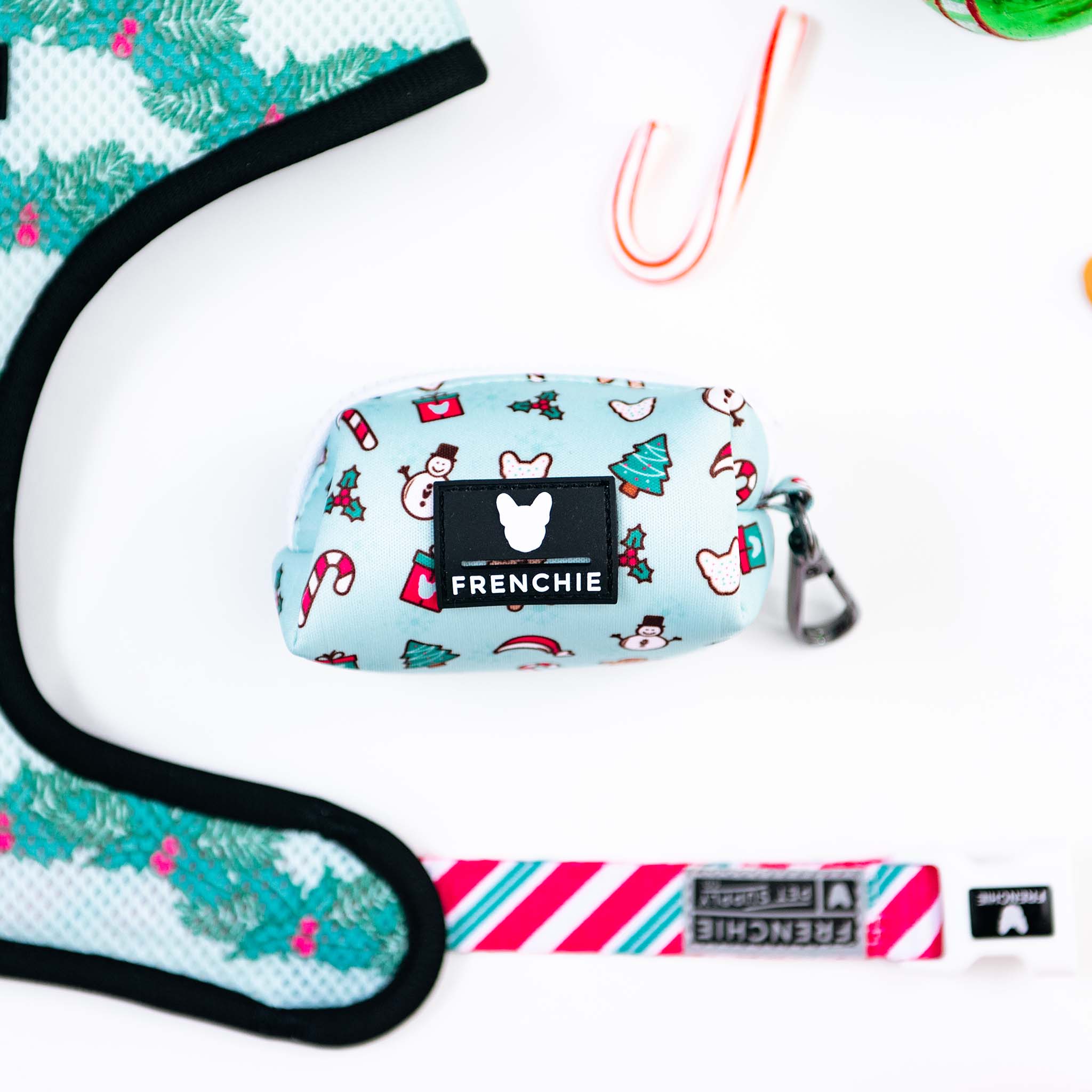 Frenchie Poo Bag Holder - Mistletoe