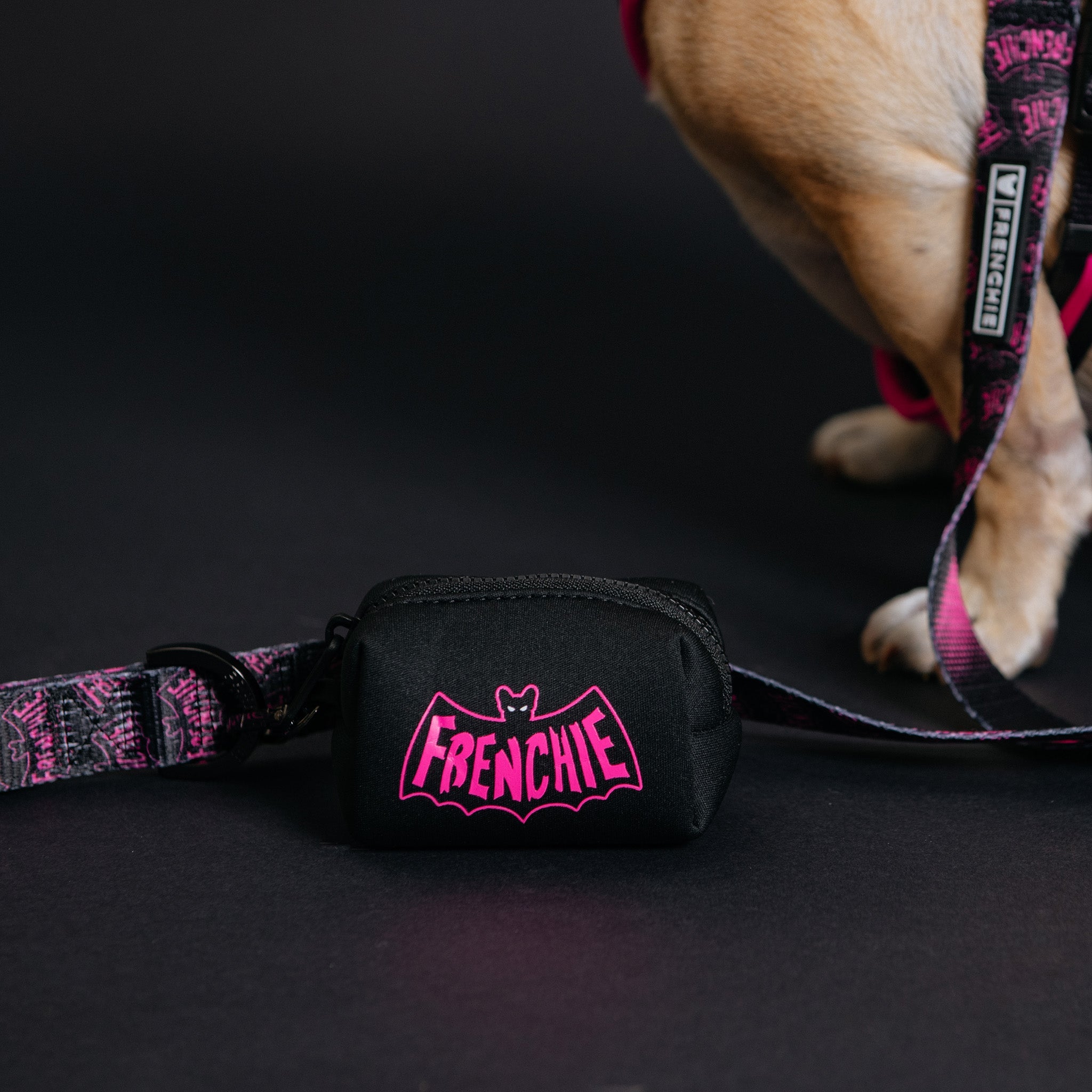 Frenchie Poo Bag Holder - Super Pig (Pink)