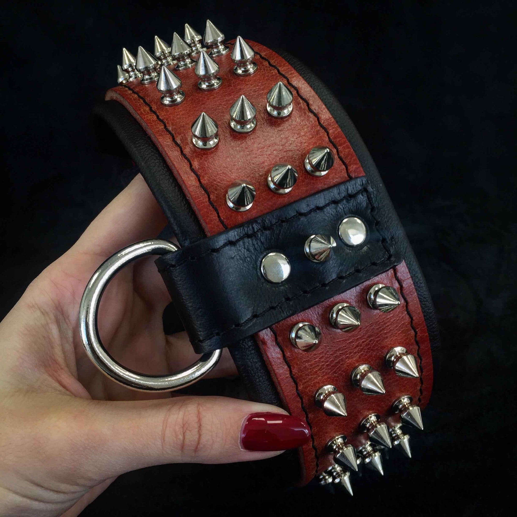Bestia Silver Giant Red Leather Dog Collar