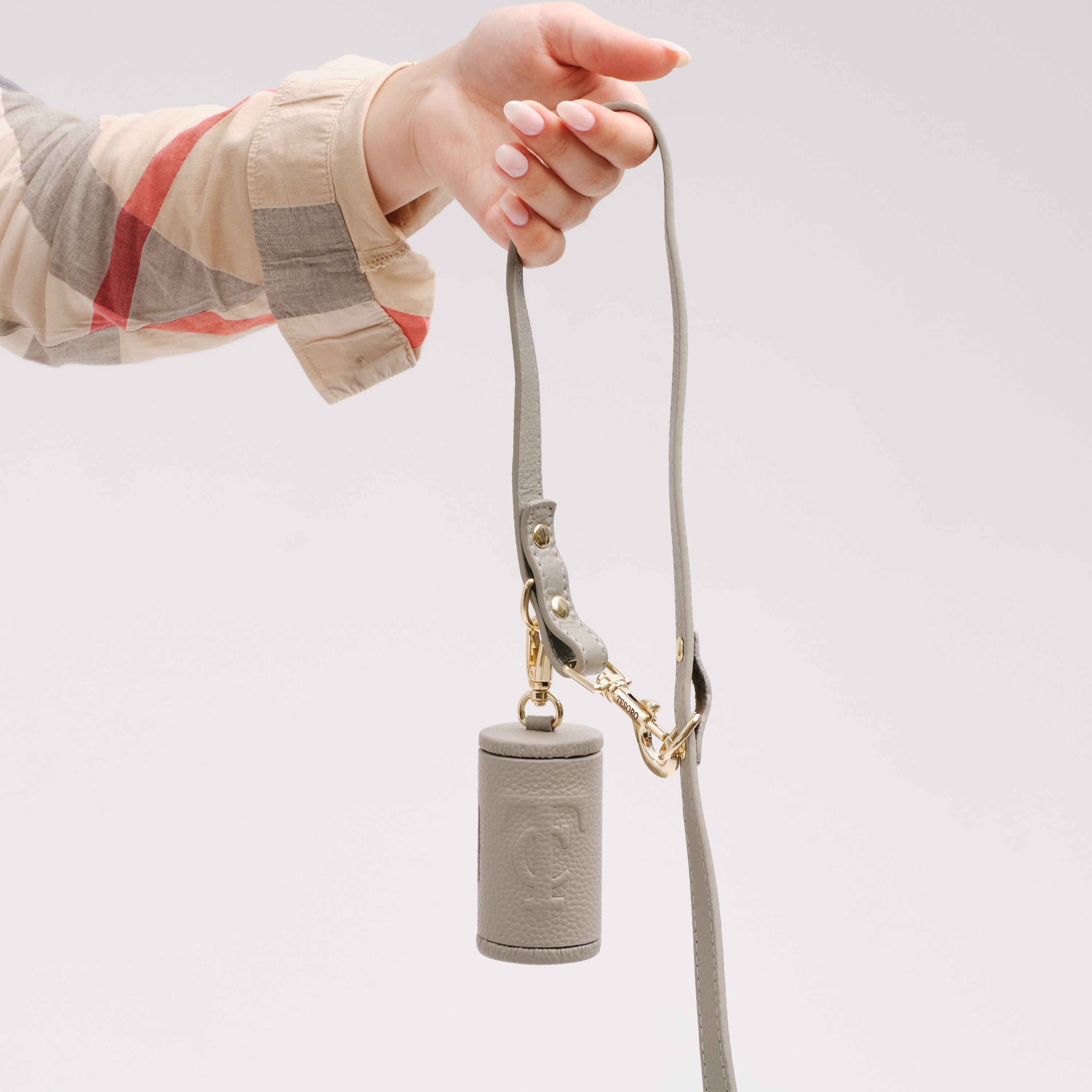 dog poop bag holder (Cylindrical)