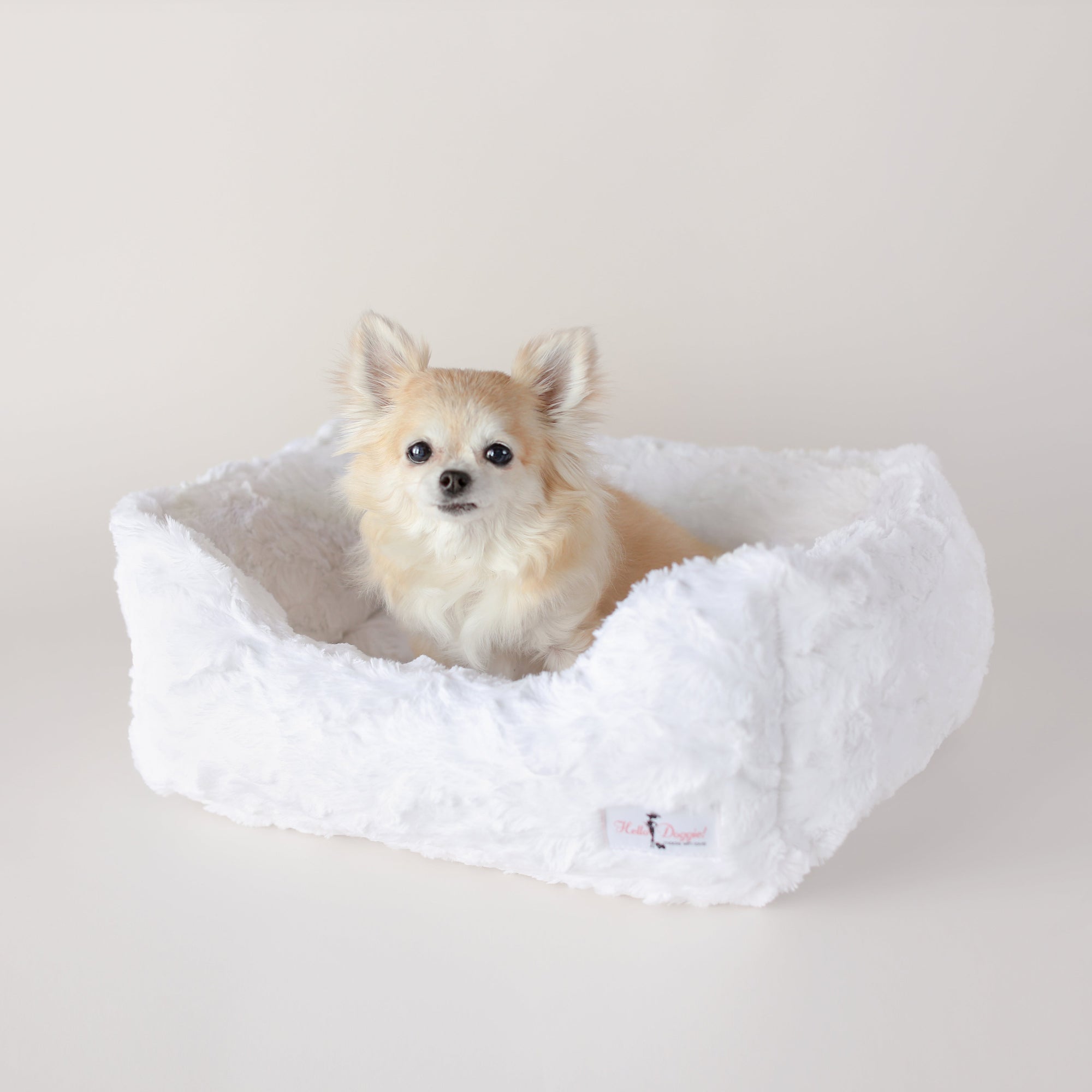 Hello Doggie Bella Faux Fur Vintage Dog Bed